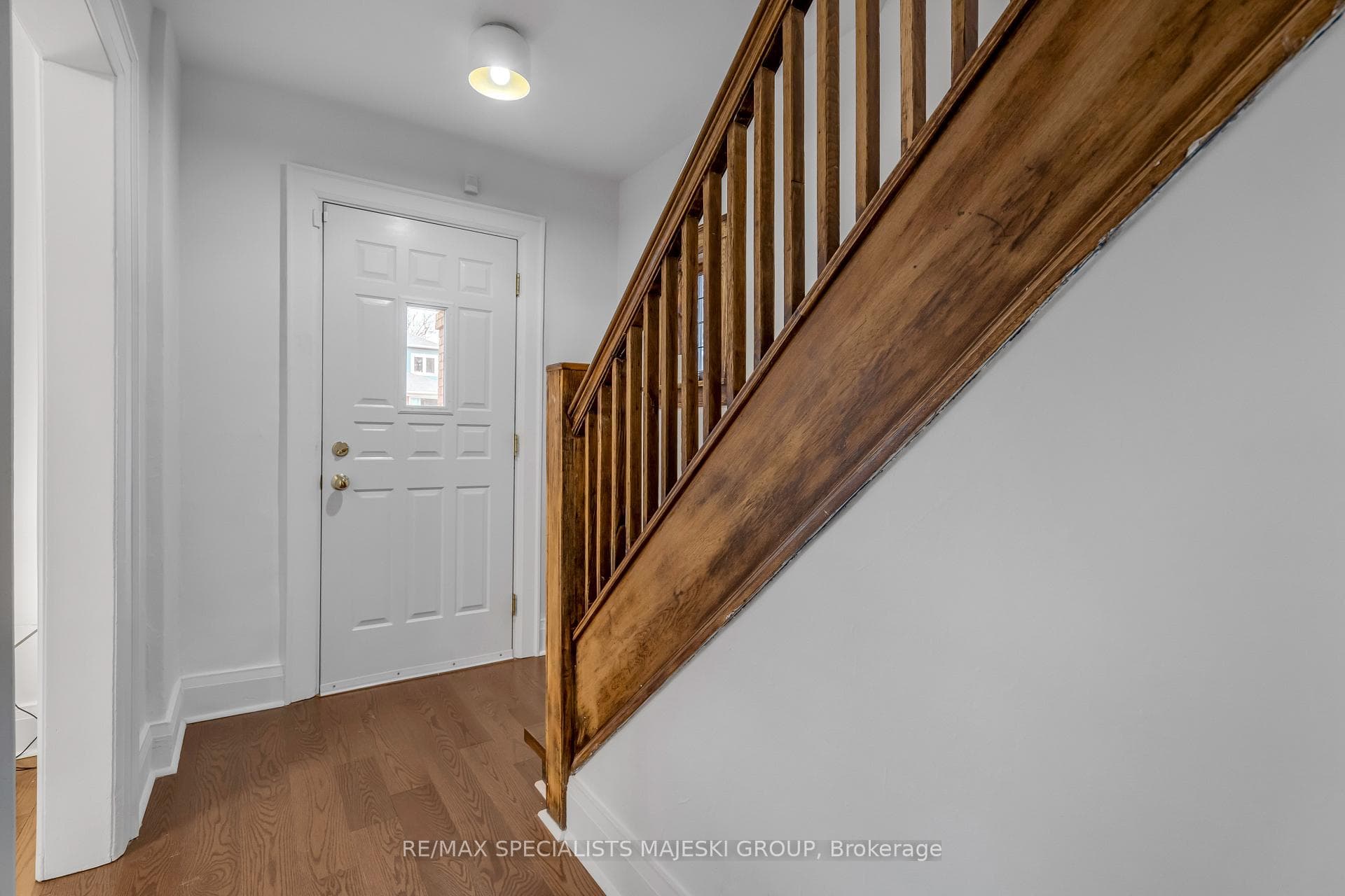 101 Wheatfield Road photo 2