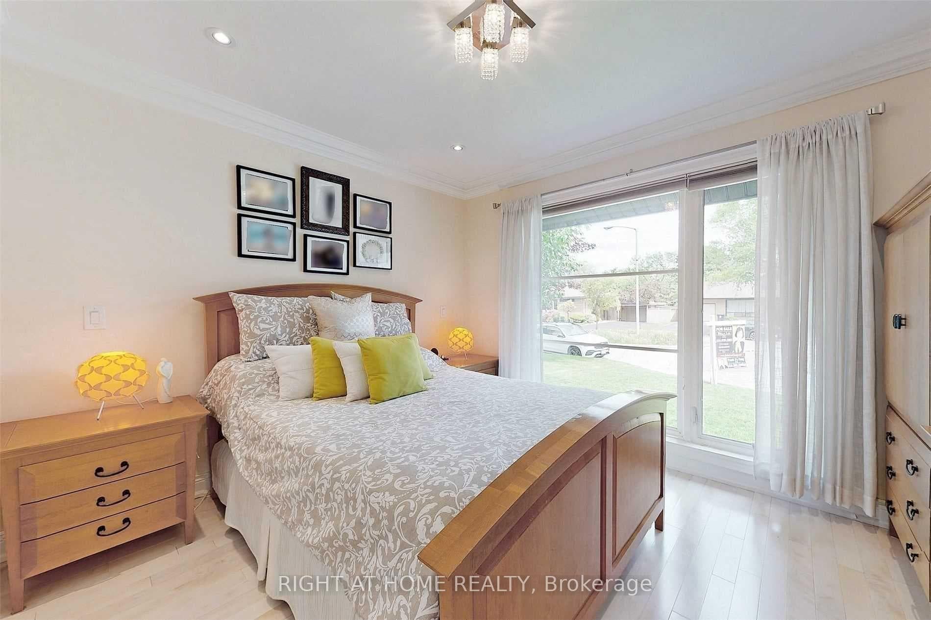 8 Terrington Court photo 5