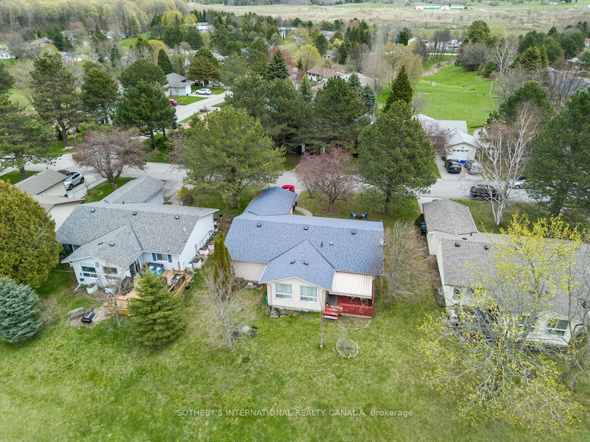 101 Tecumseth Pines Drive photo 23
