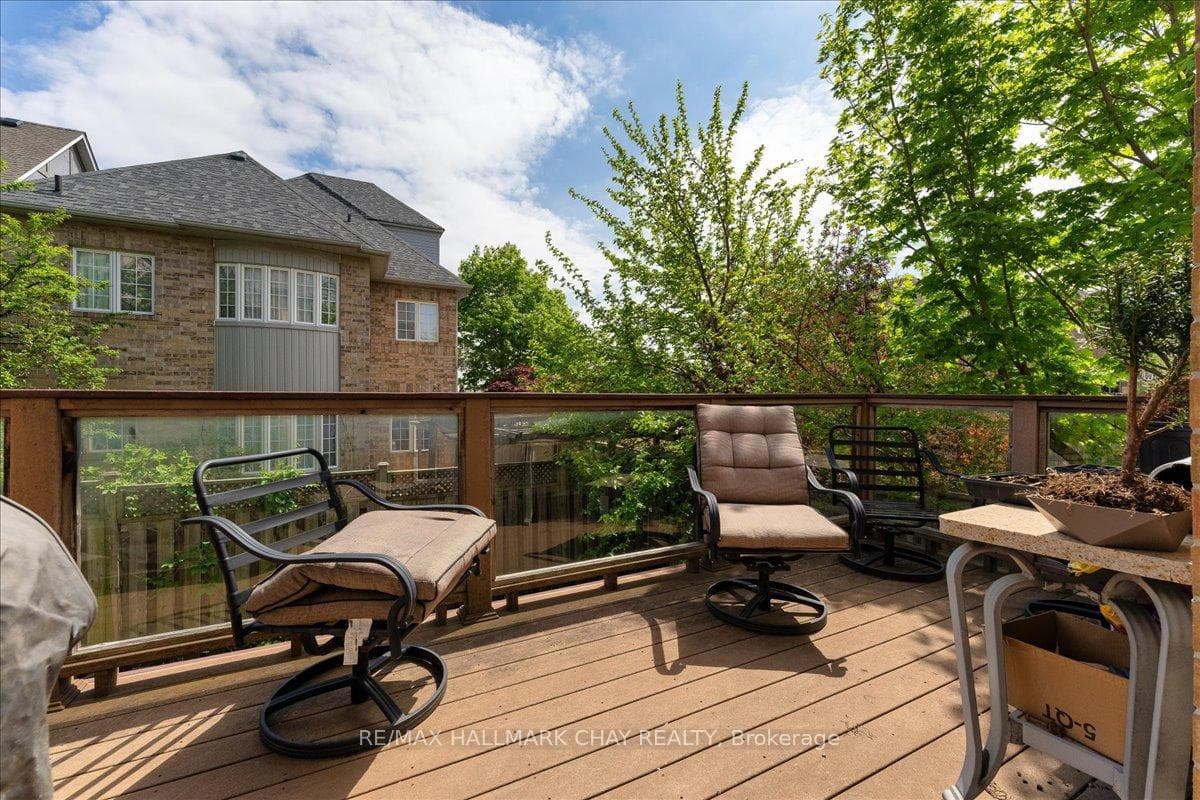 91 Leameadow Road photo 40
