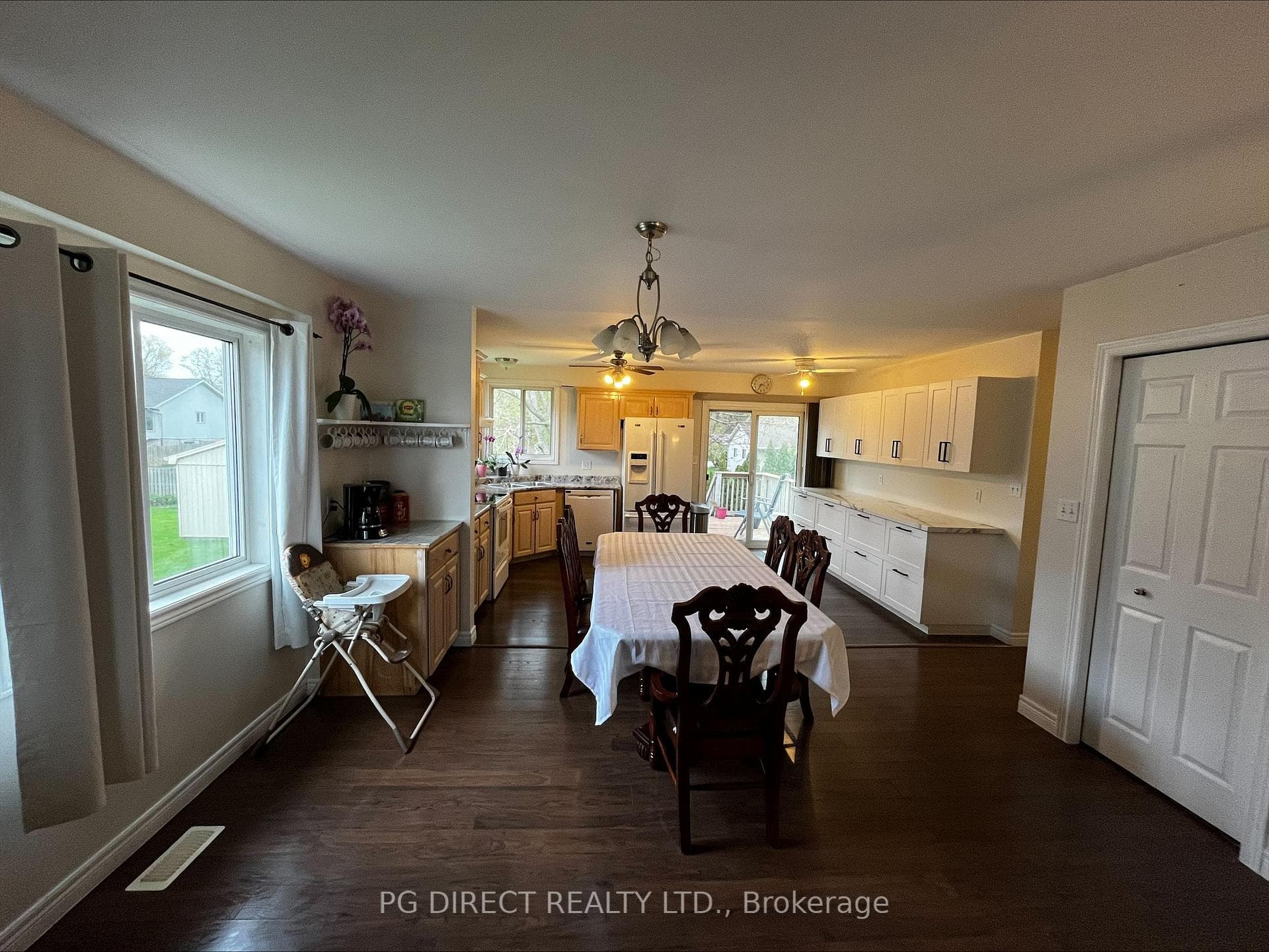 844 Cottage Grove Avenue photo 3