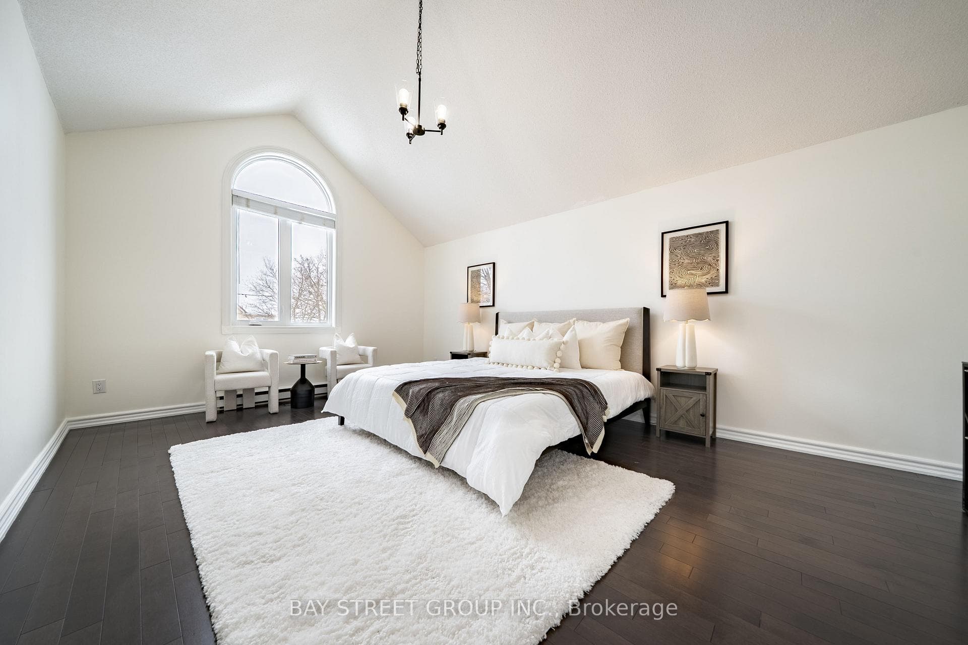 44 Hollingham Road photo 25