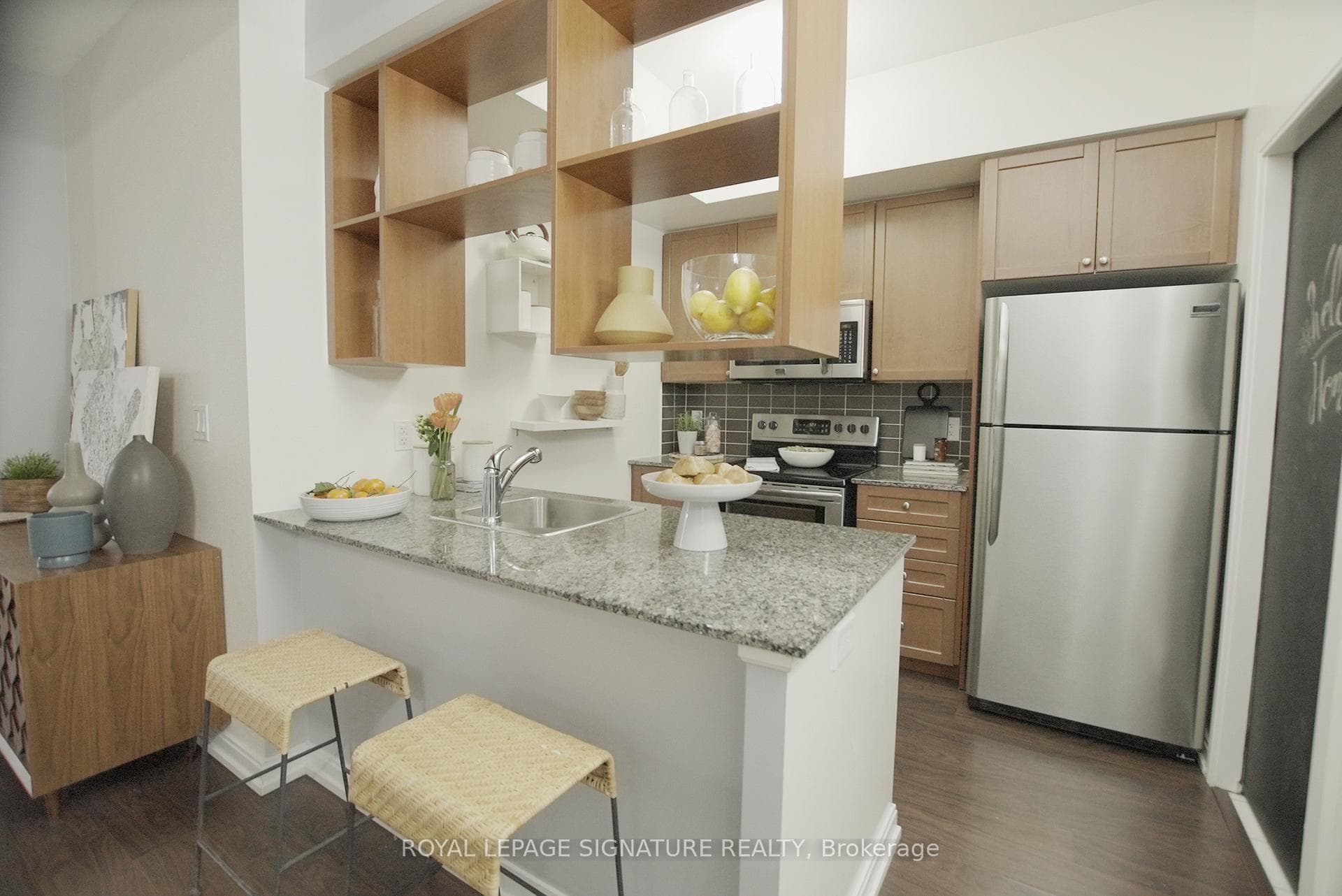 151 Village Green Square Unit 207 photo 6
