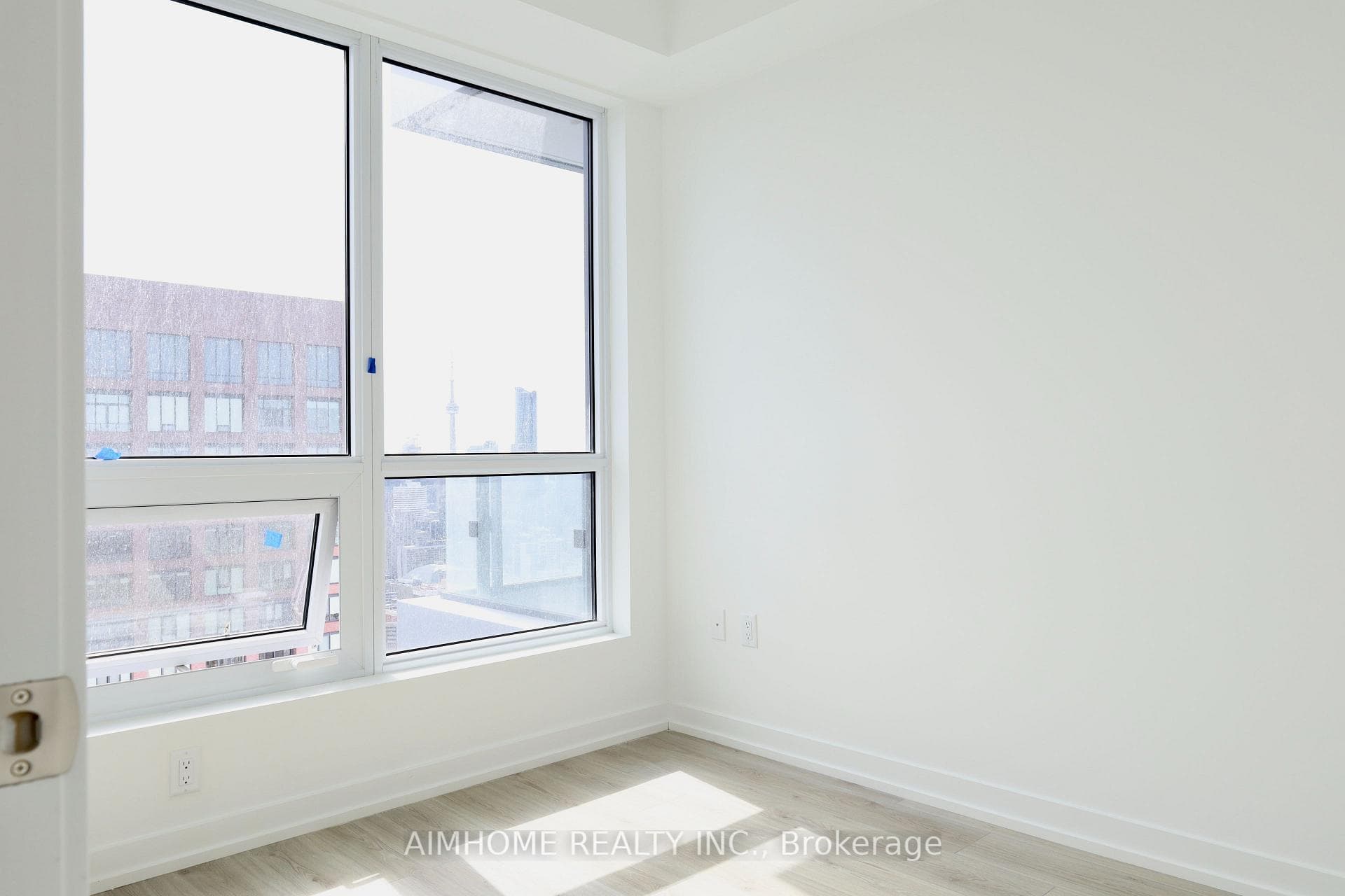 395 Bloor Street Unit 5010 photo 6
