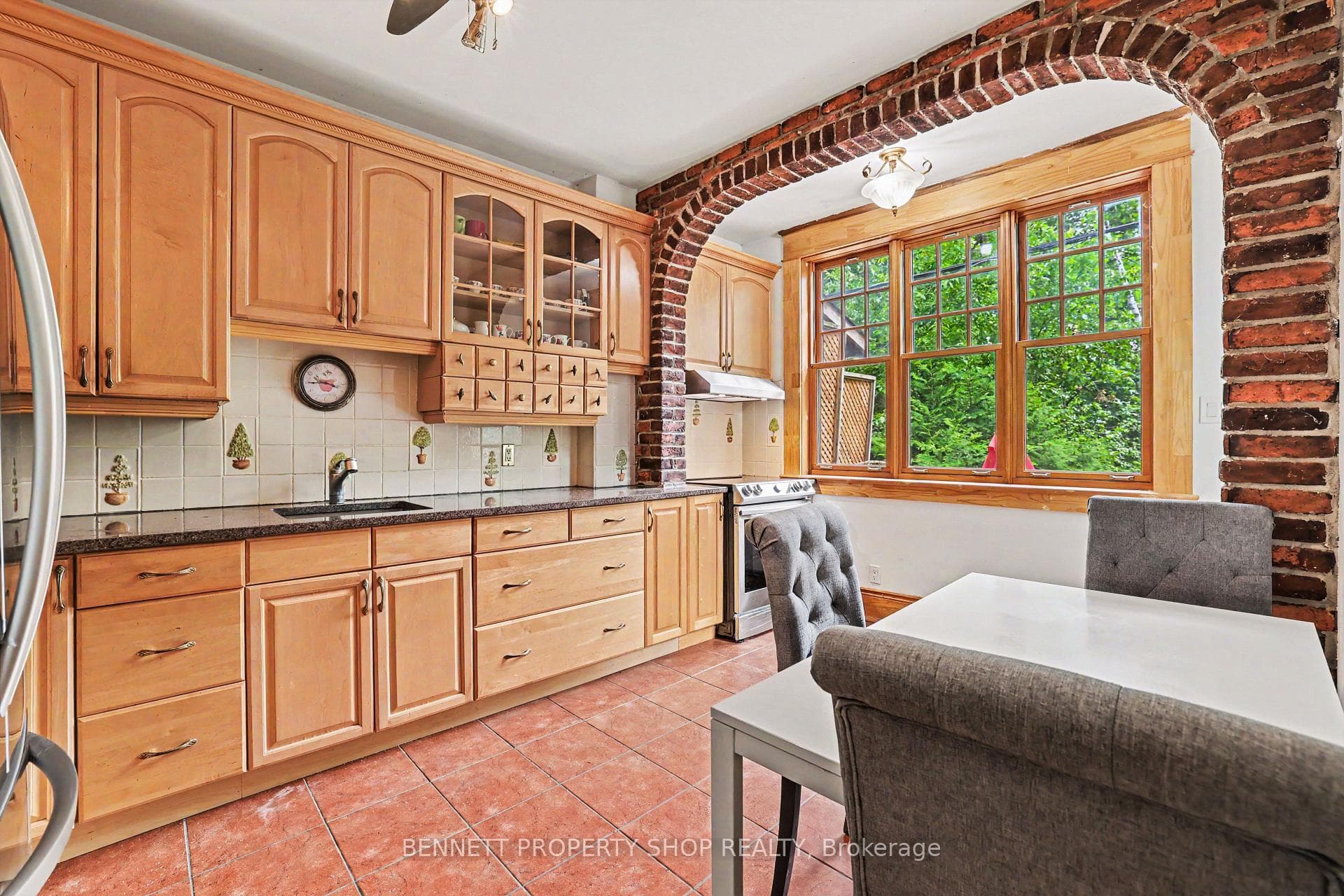 289 Crichton Street photo 7
