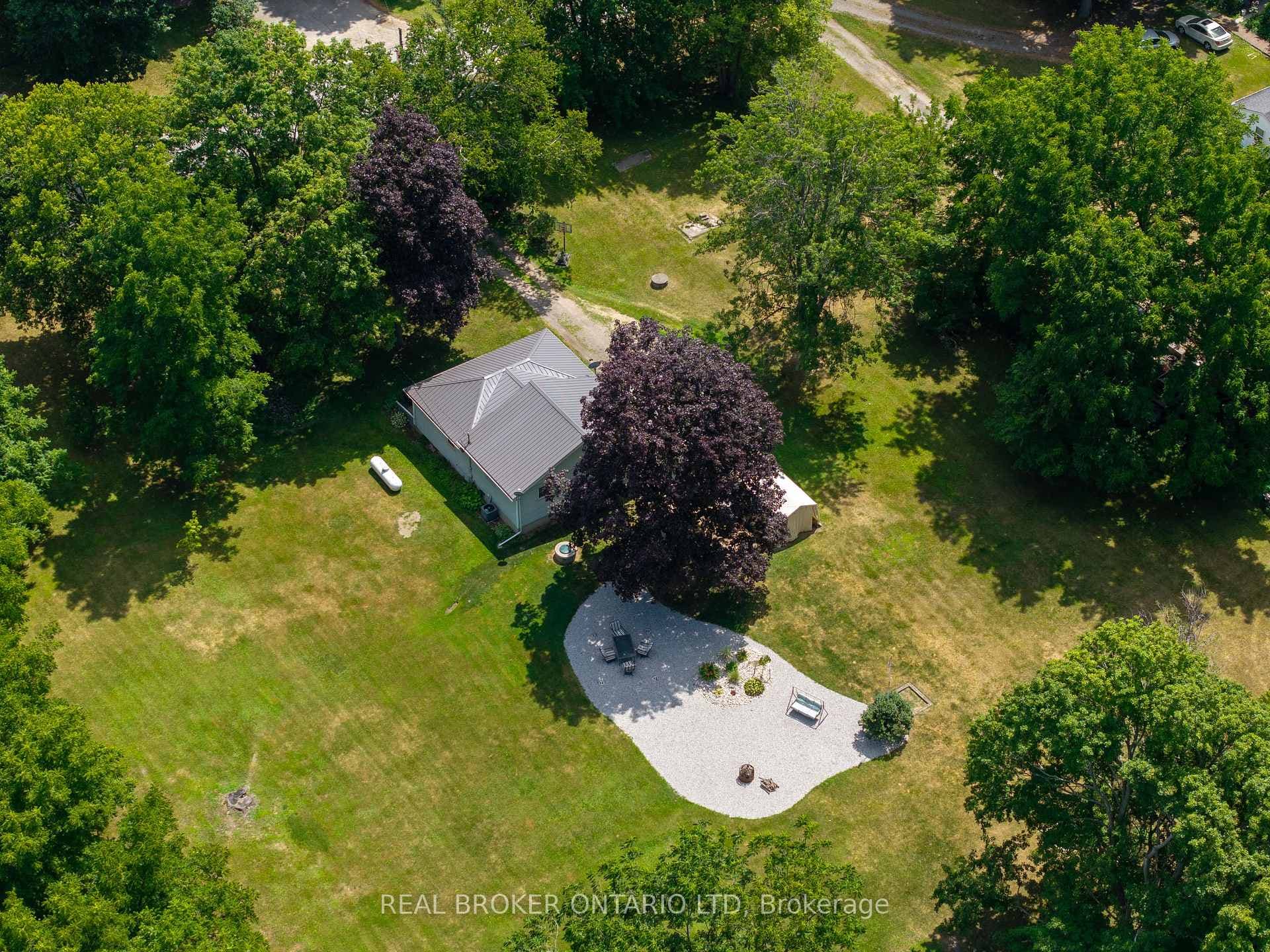 15 Middlemiss Avenue photo 1