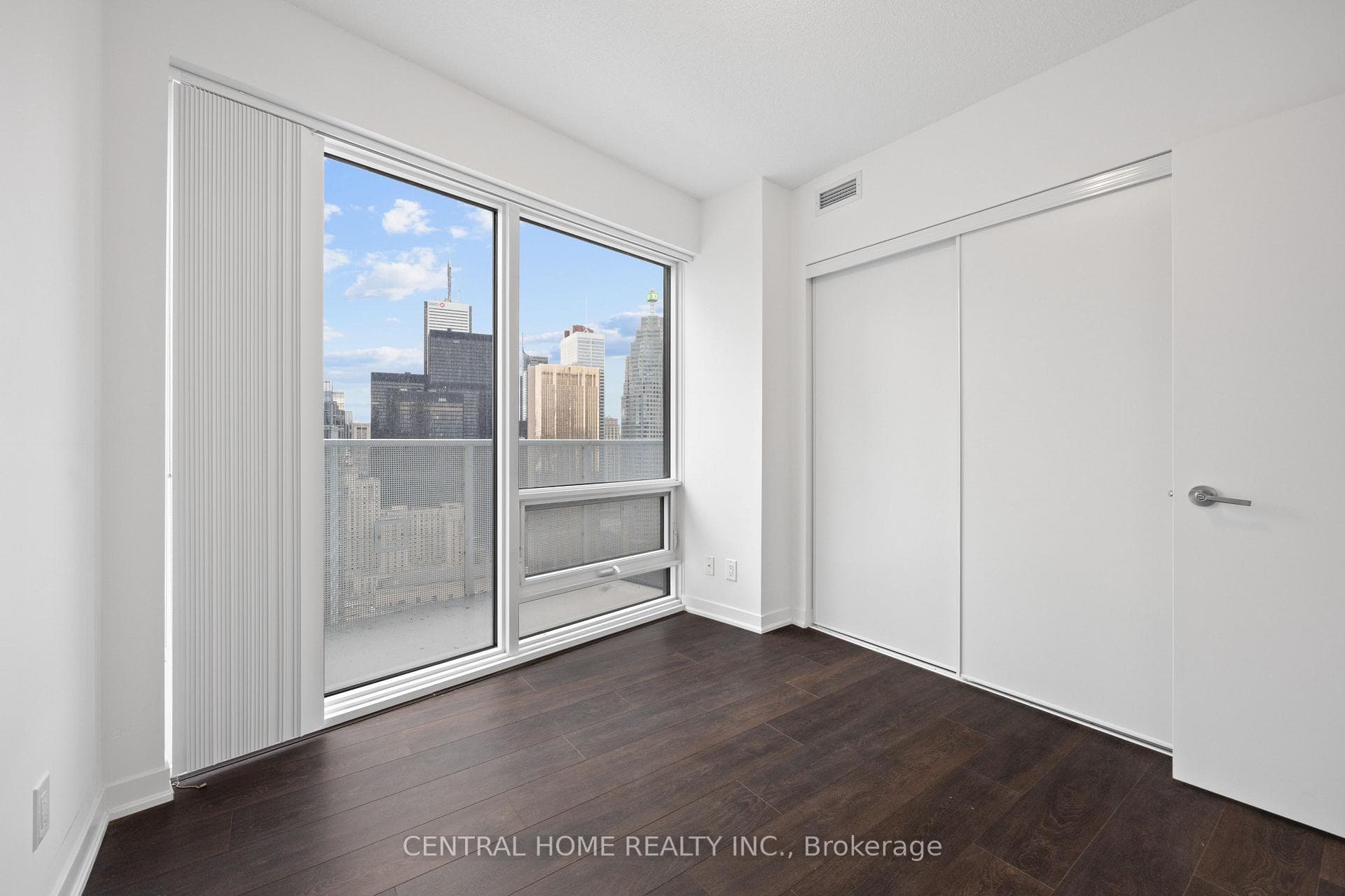 100 Harbour Street Unit 4004 photo 13