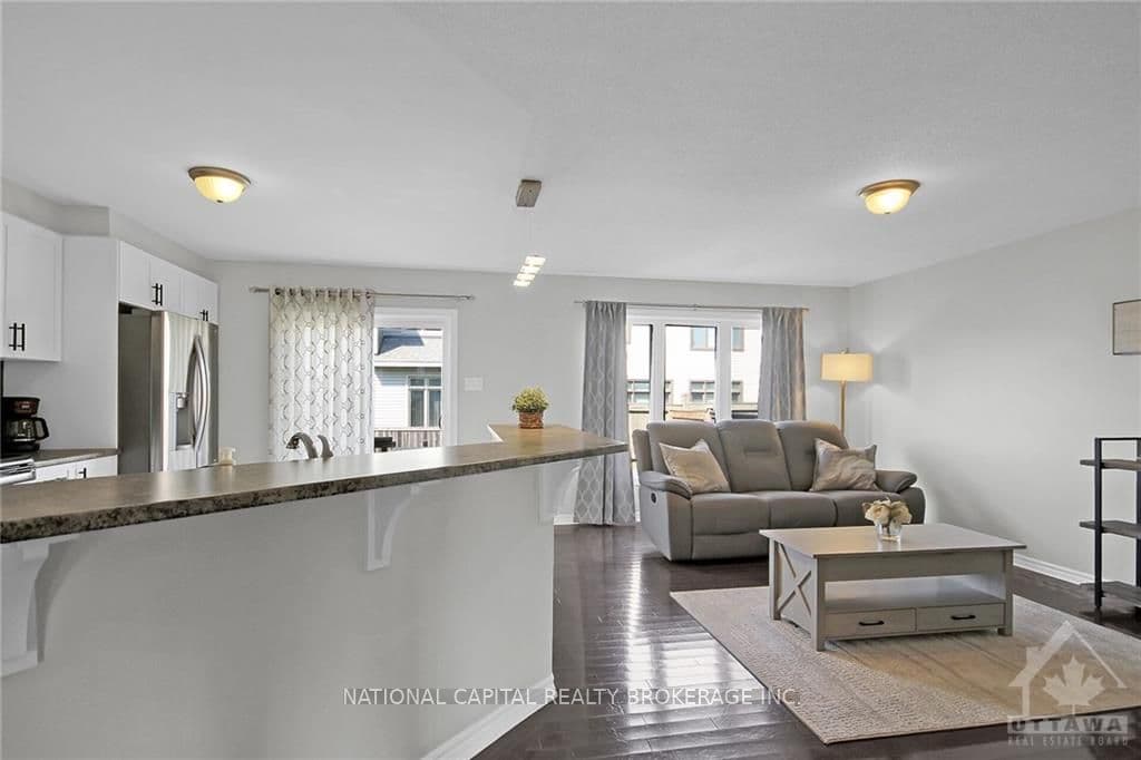 351 SWEET GRASS Circle photo 8