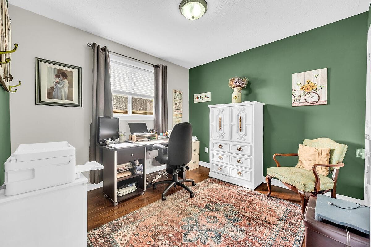 16 Mapleview Drive photo 22