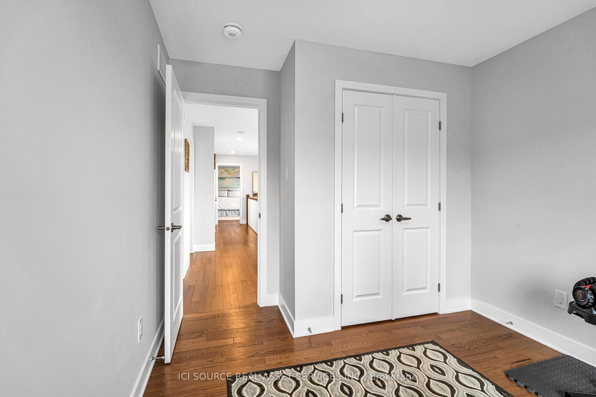 223 Bristol Crescent photo 14