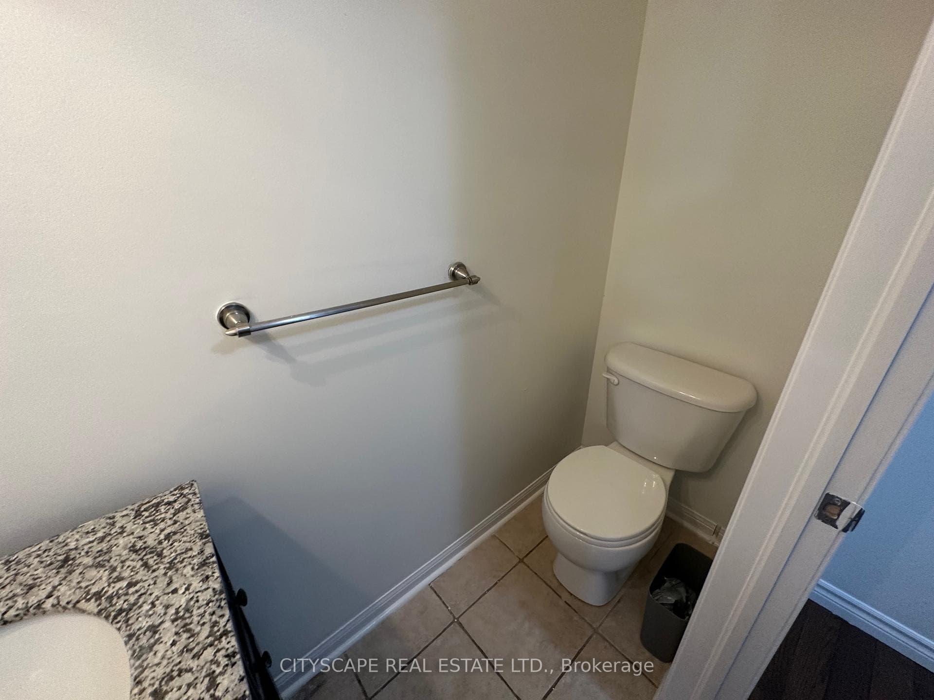 1155 Mcdowell Crescent photo 16