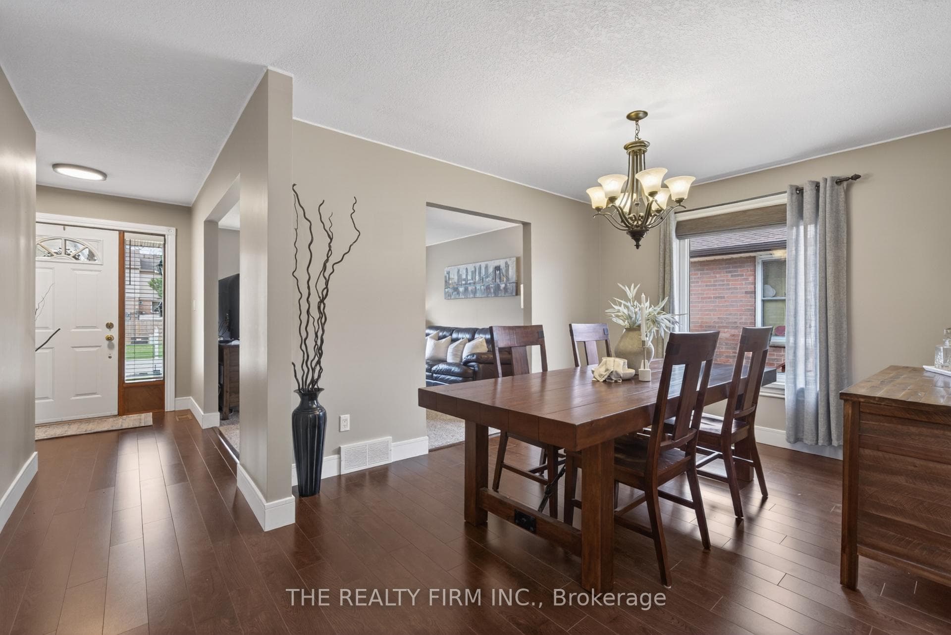 25 La Mantia Avenue photo 8