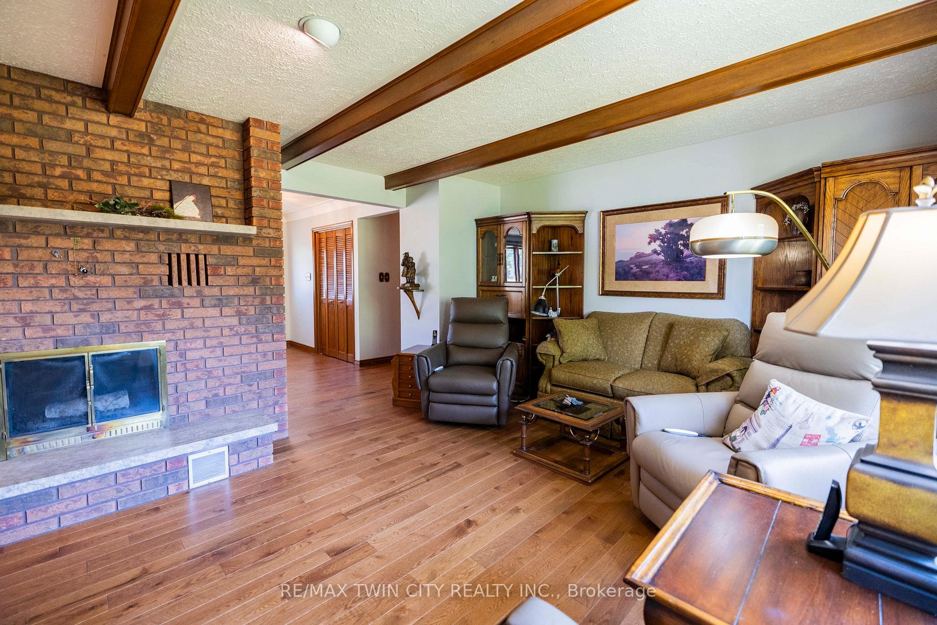 7 KIMBERLEY Road photo 20