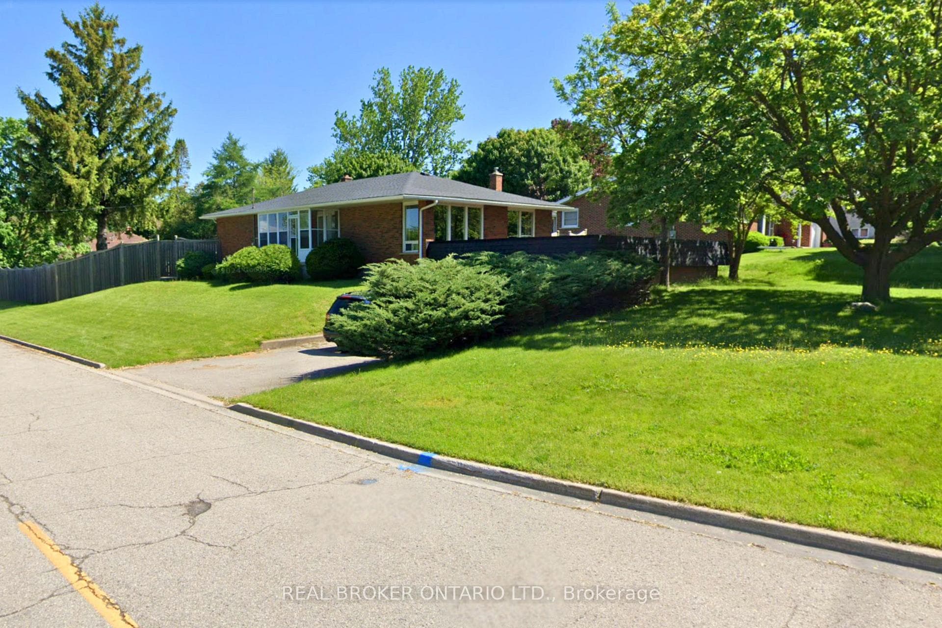11 Belfry Drive photo 1