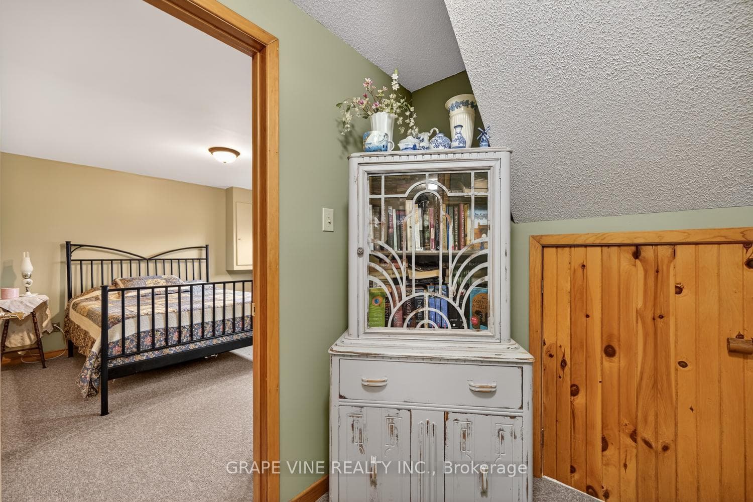842 Port Elmsley Road photo 18