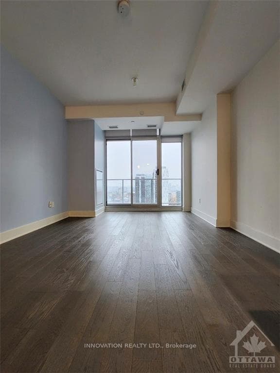 255 BAY Street Unit 1601 photo 18