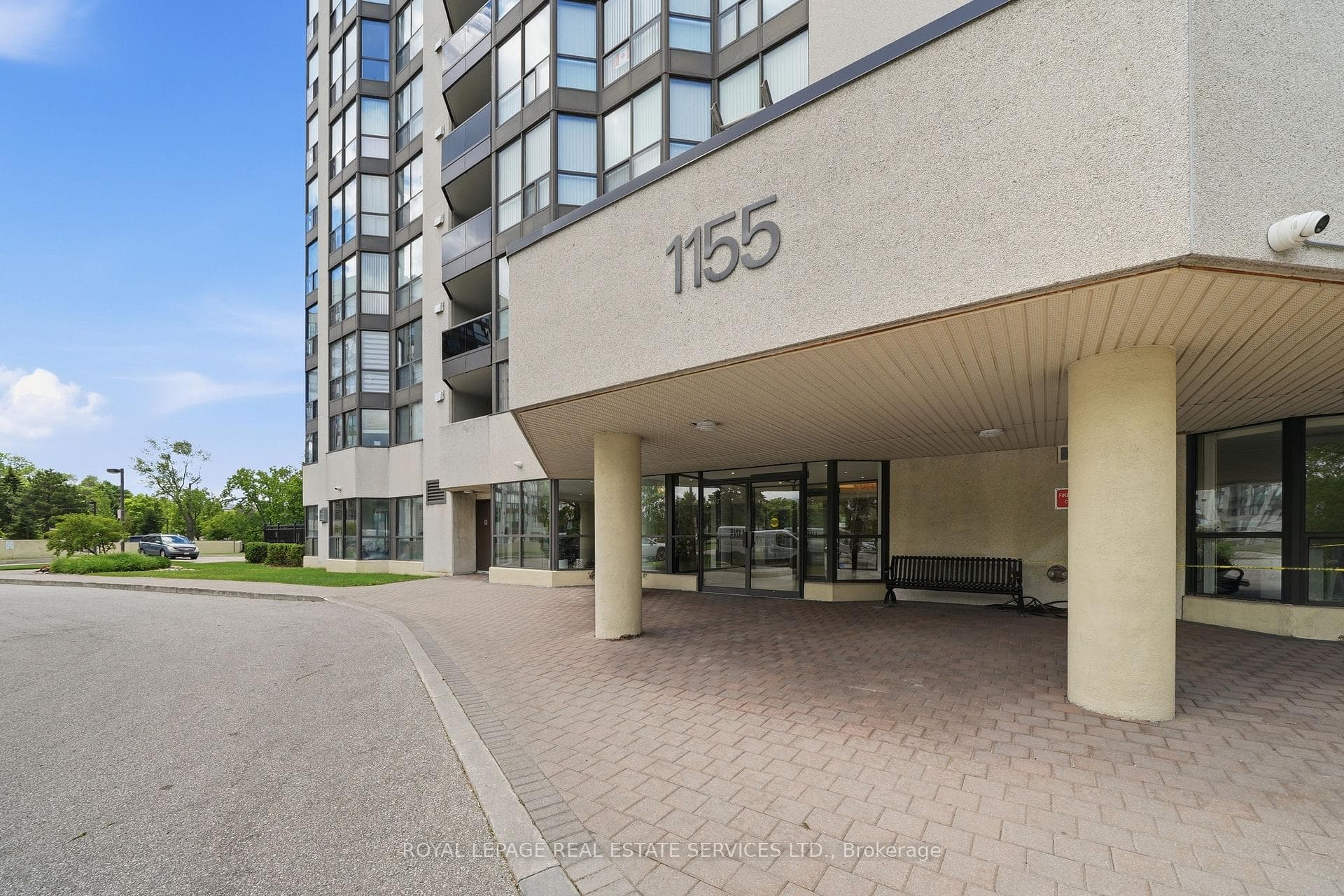 1155 Bough Beeches Boulevard Unit 405 photo 2