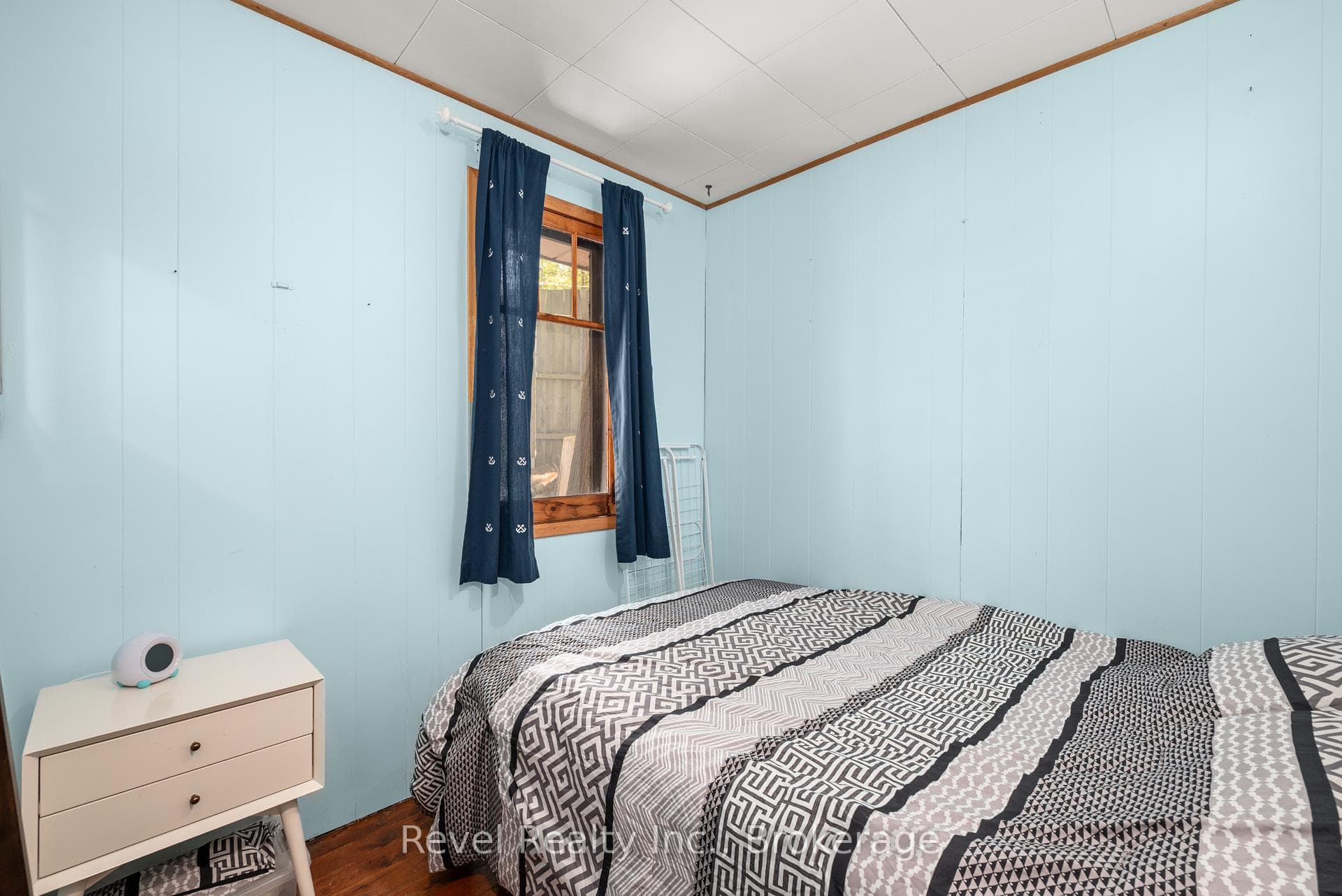 8004 Taits Beach Road photo 18