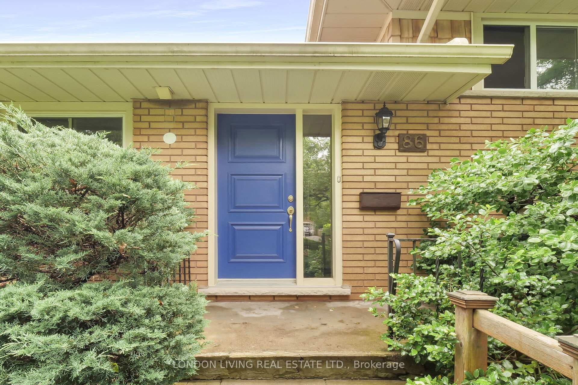 86 Rollingwood Circle photo 2