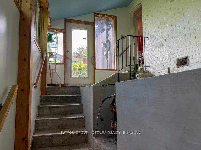 767 Claude Street photo 14