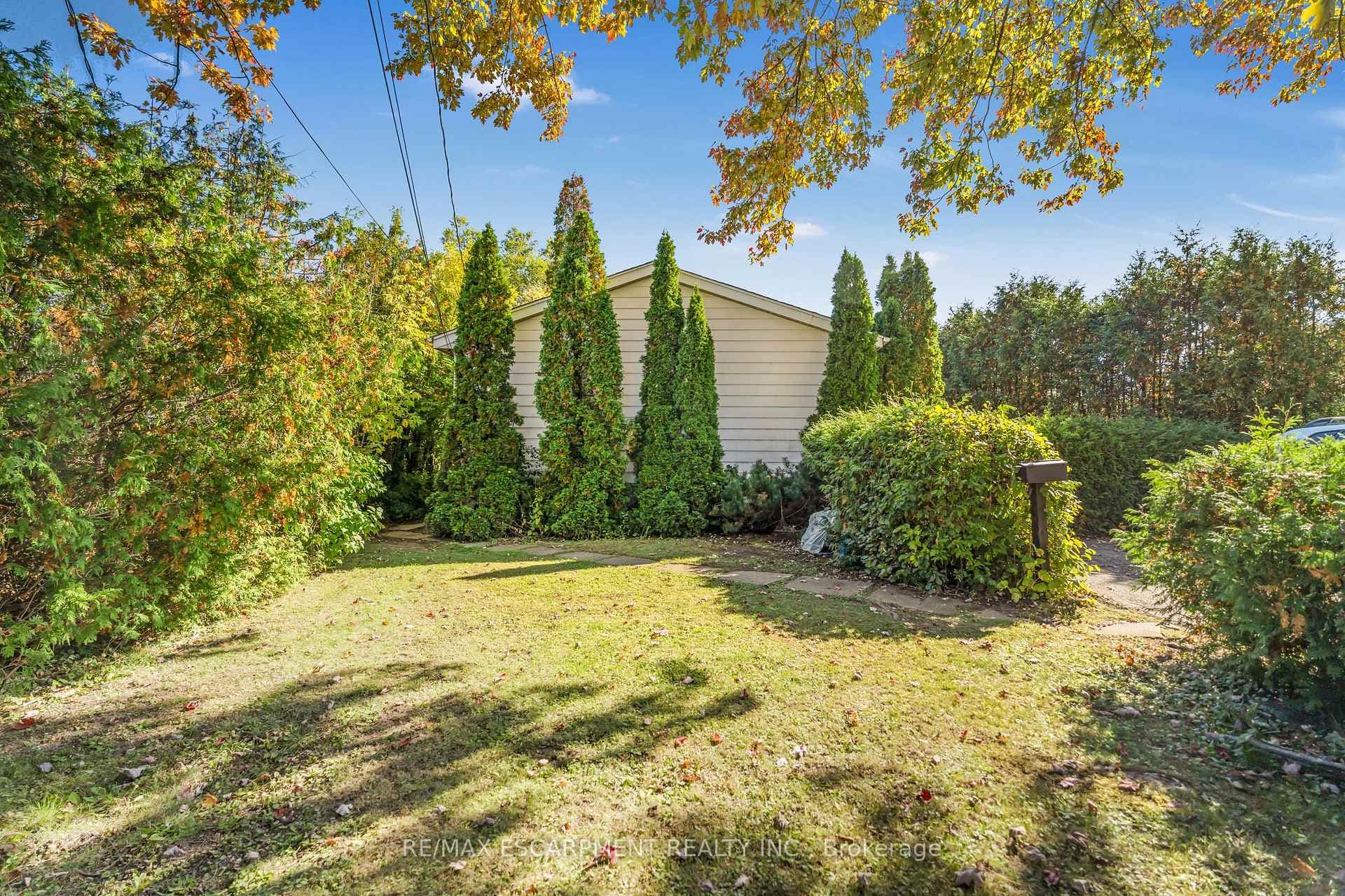 336 Margaret Avenue photo 2