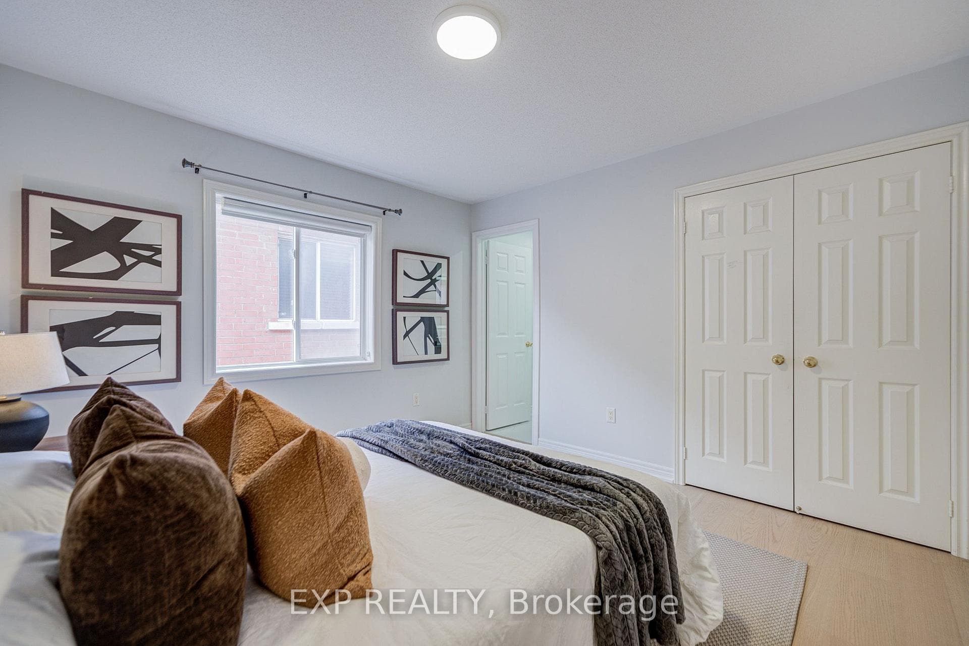 71 Futura Avenue photo 30
