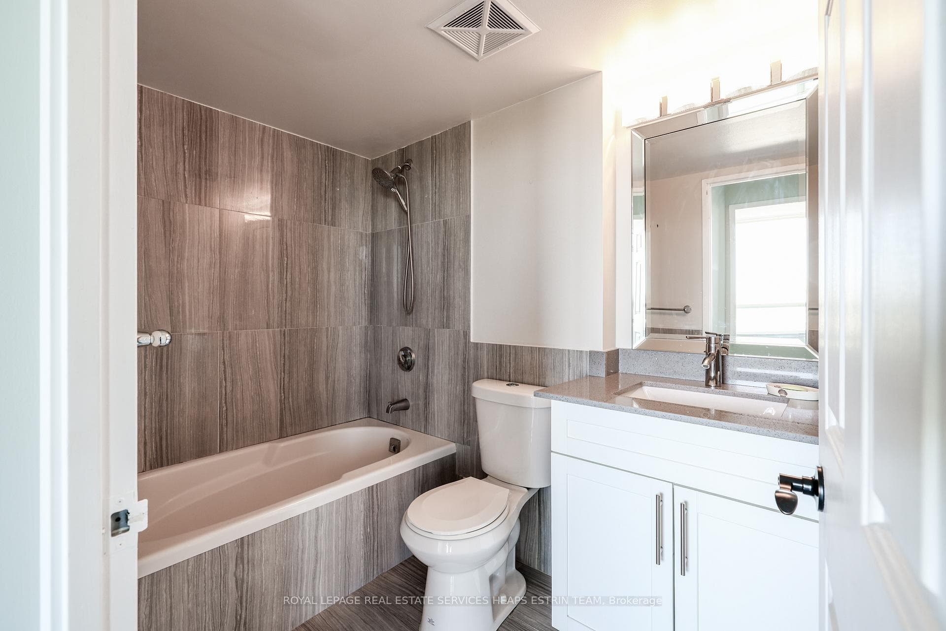 10 Torresdale Avenue Unit 1810 photo 17