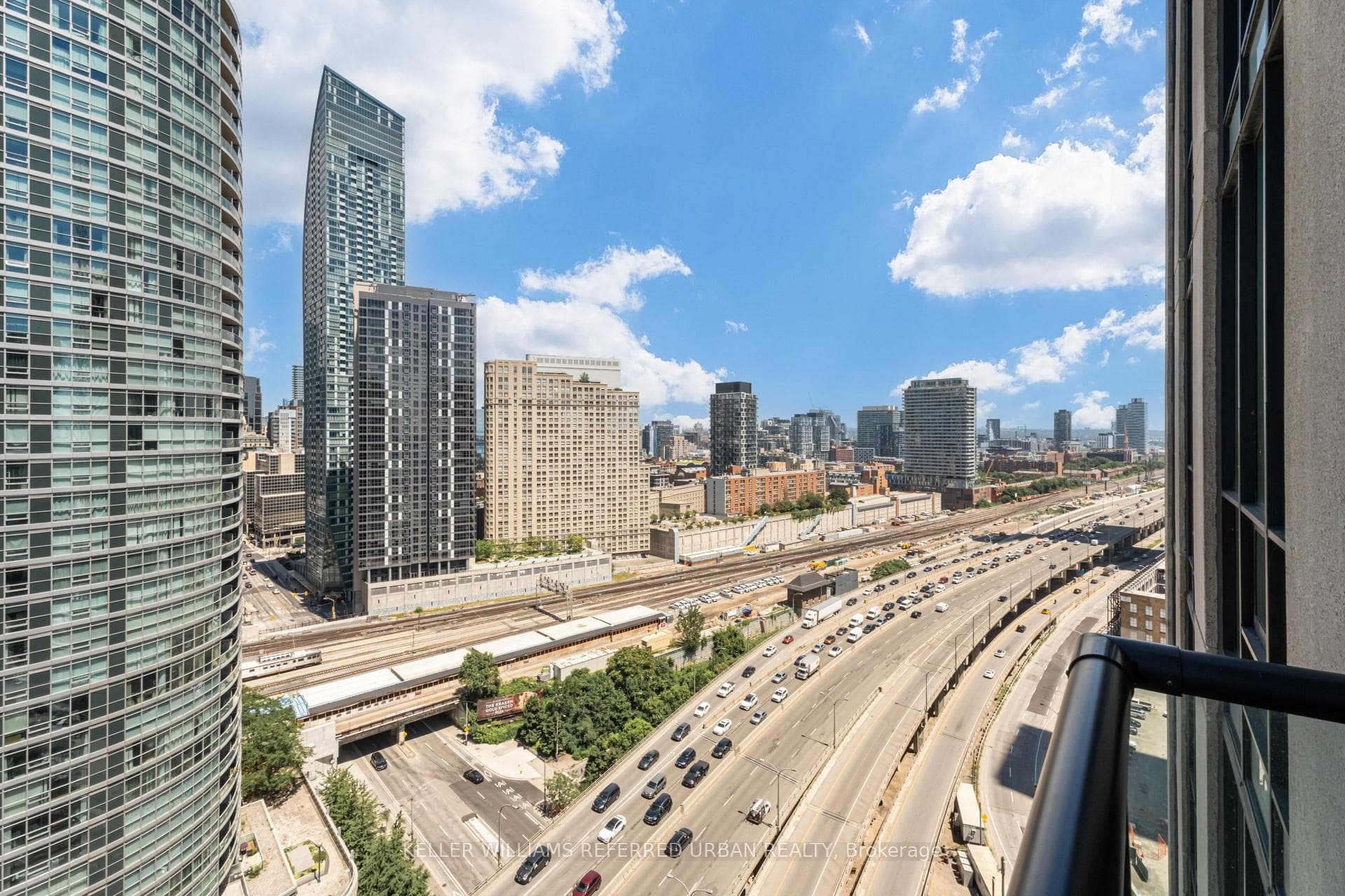 16 Yonge Street Unit 2404 photo 26