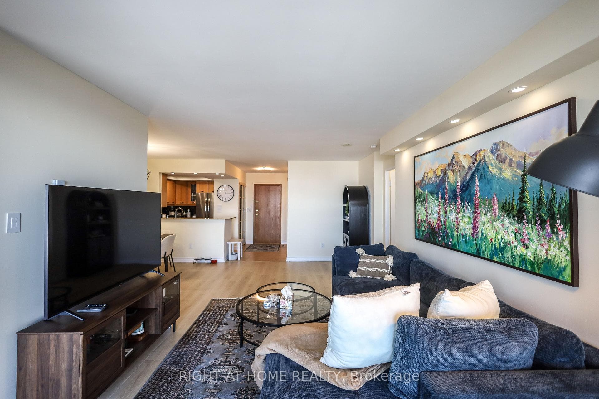 10 Torresdale Avenue Unit 1605 photo 18