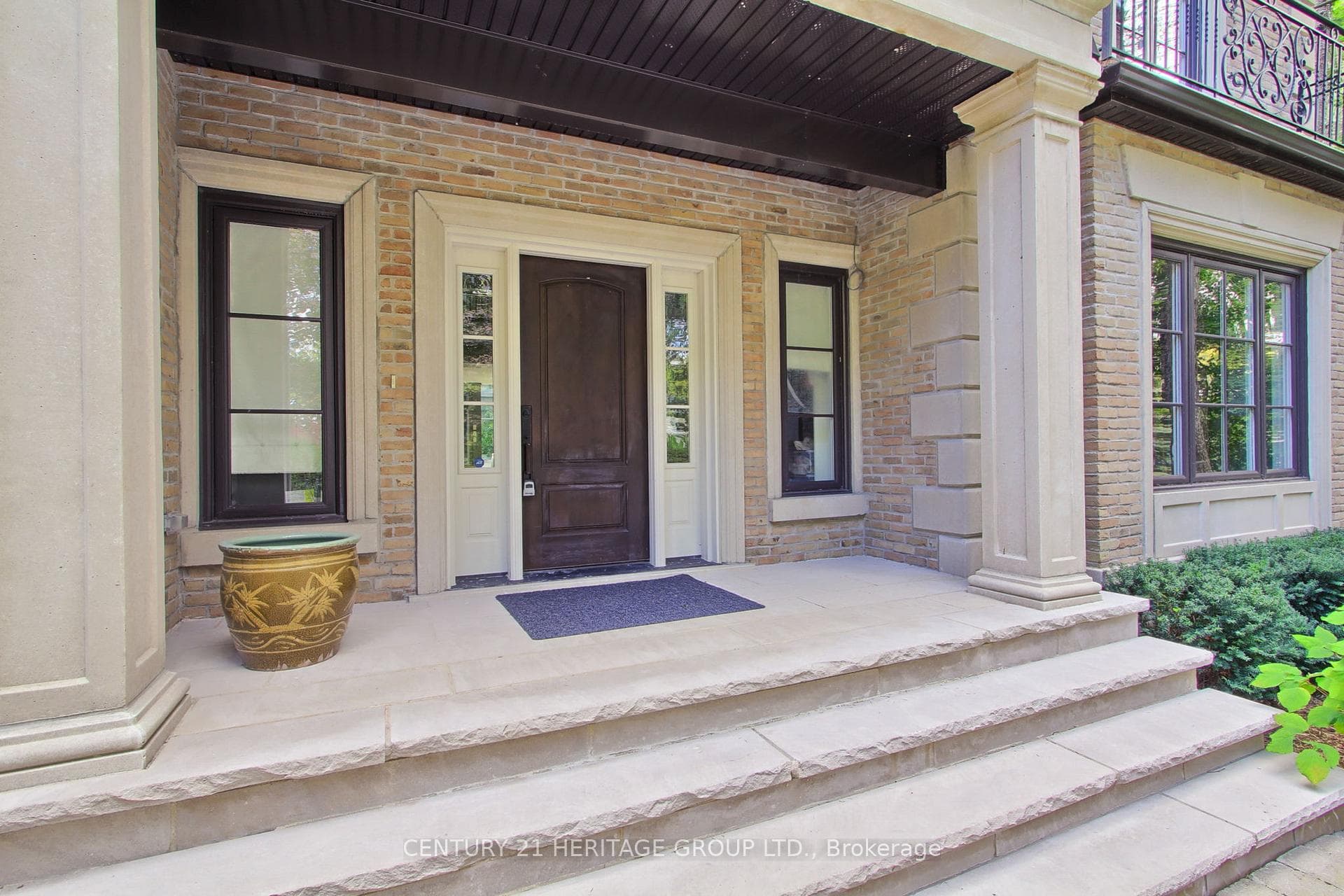 109 Kennedy Street photo 2