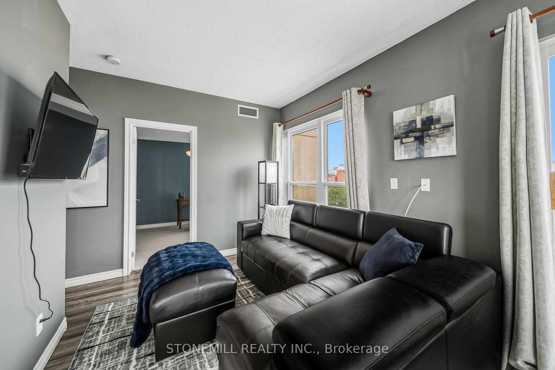 135 James Street Unit 701 photo 16
