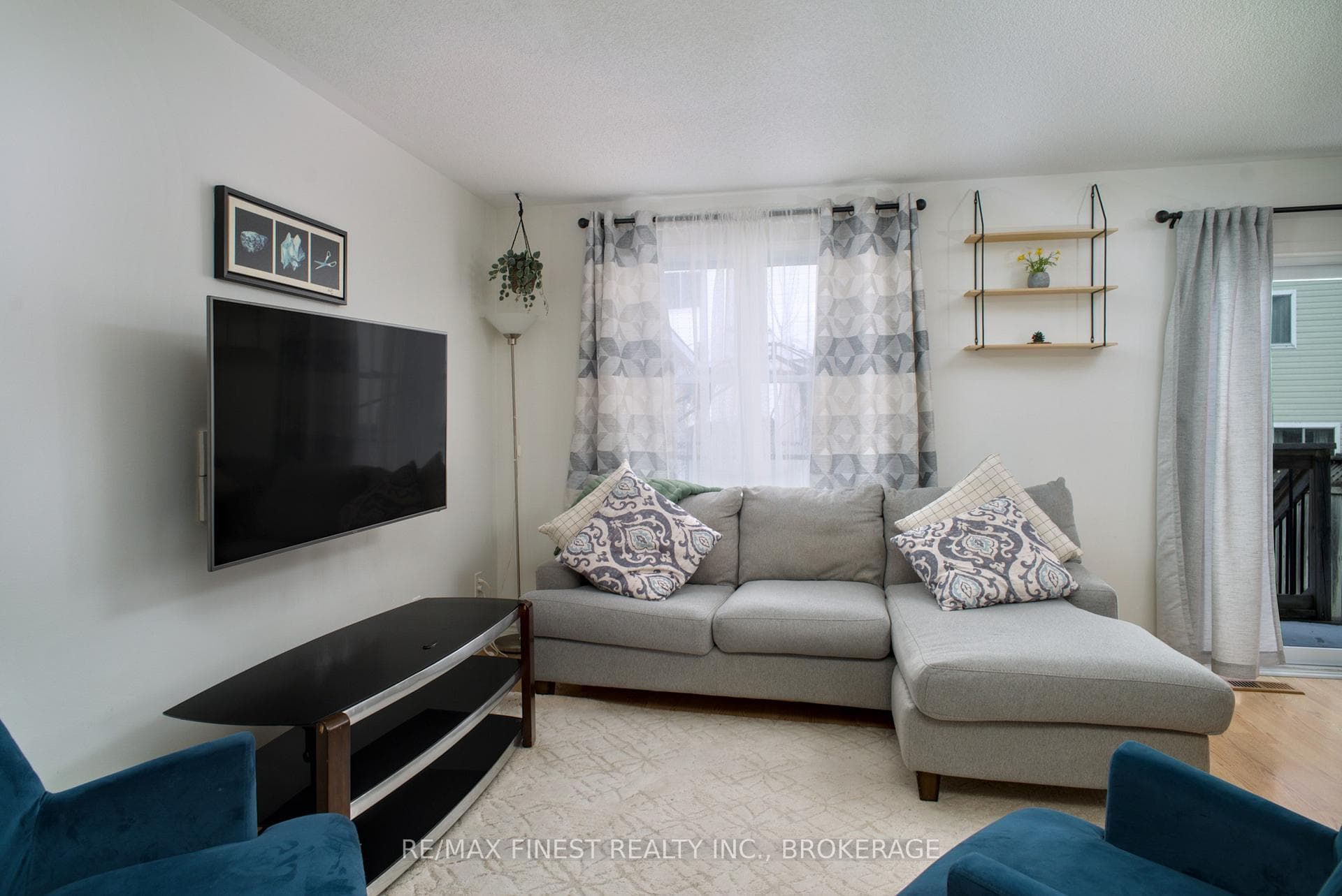 23 Ainsley Place photo 8