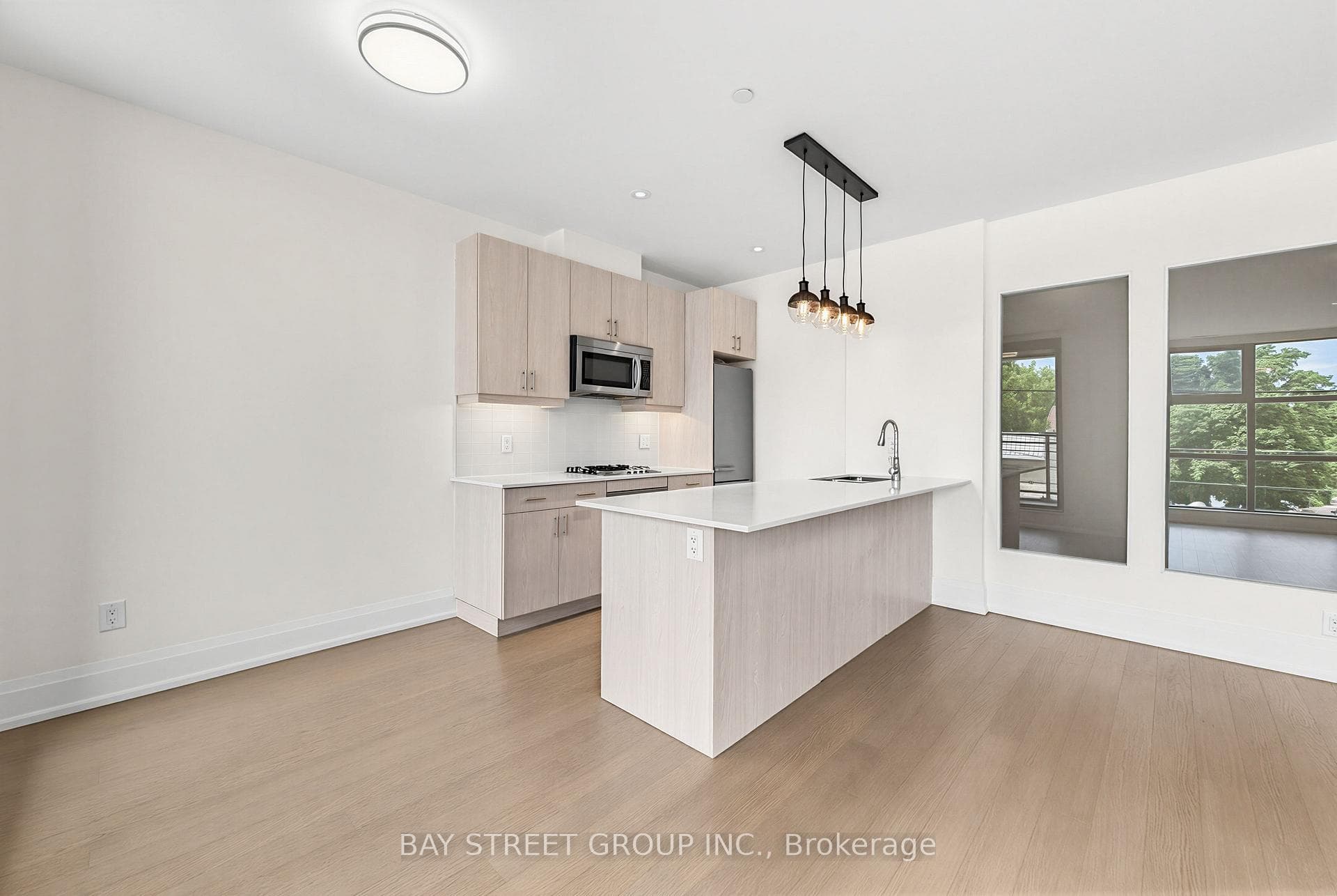 365 Beech Avenue Unit 208 photo 9