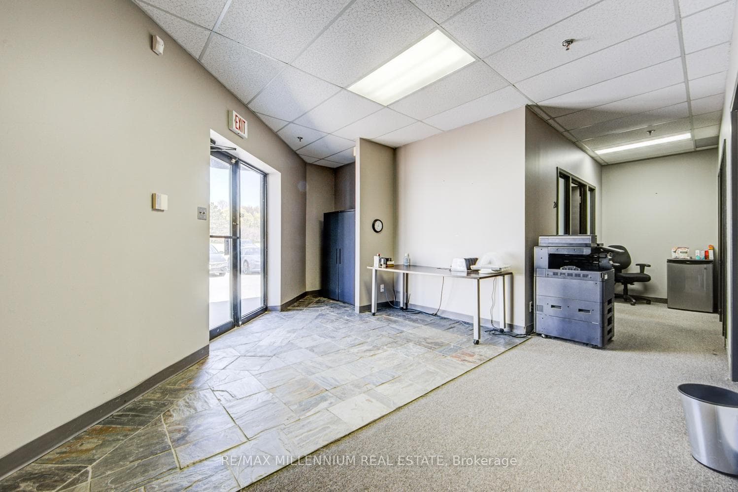 12 Stanley Court Unit 3 photo 2