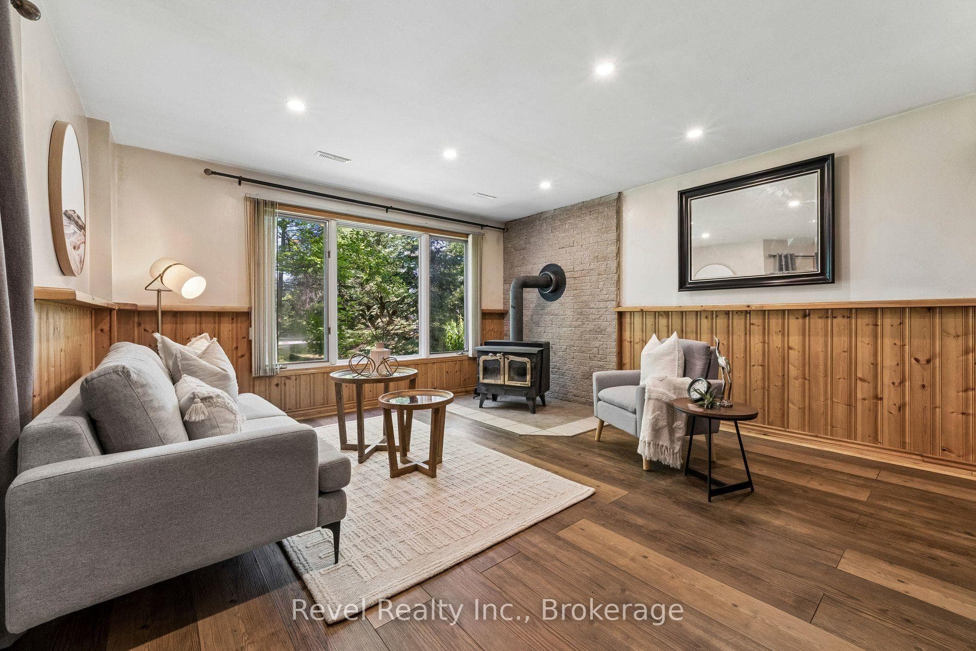 18 Bessie Avenue photo 10