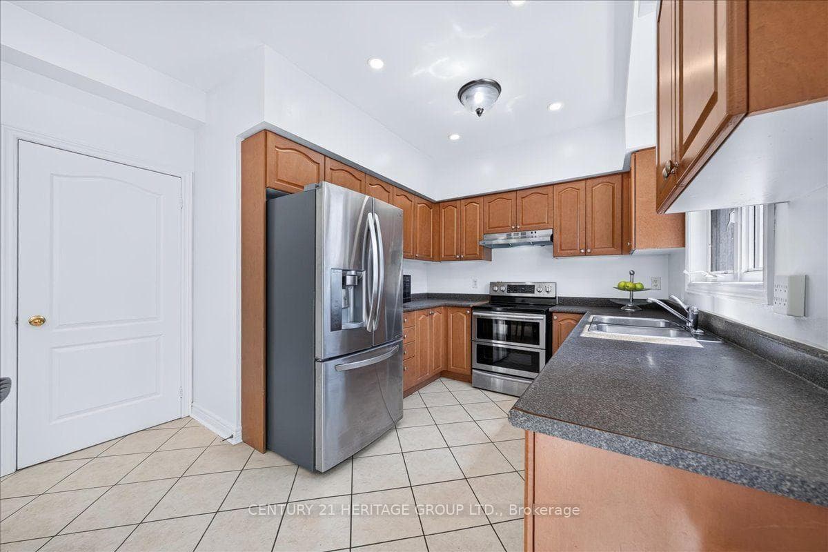 19 Reynolds Avenue photo 10