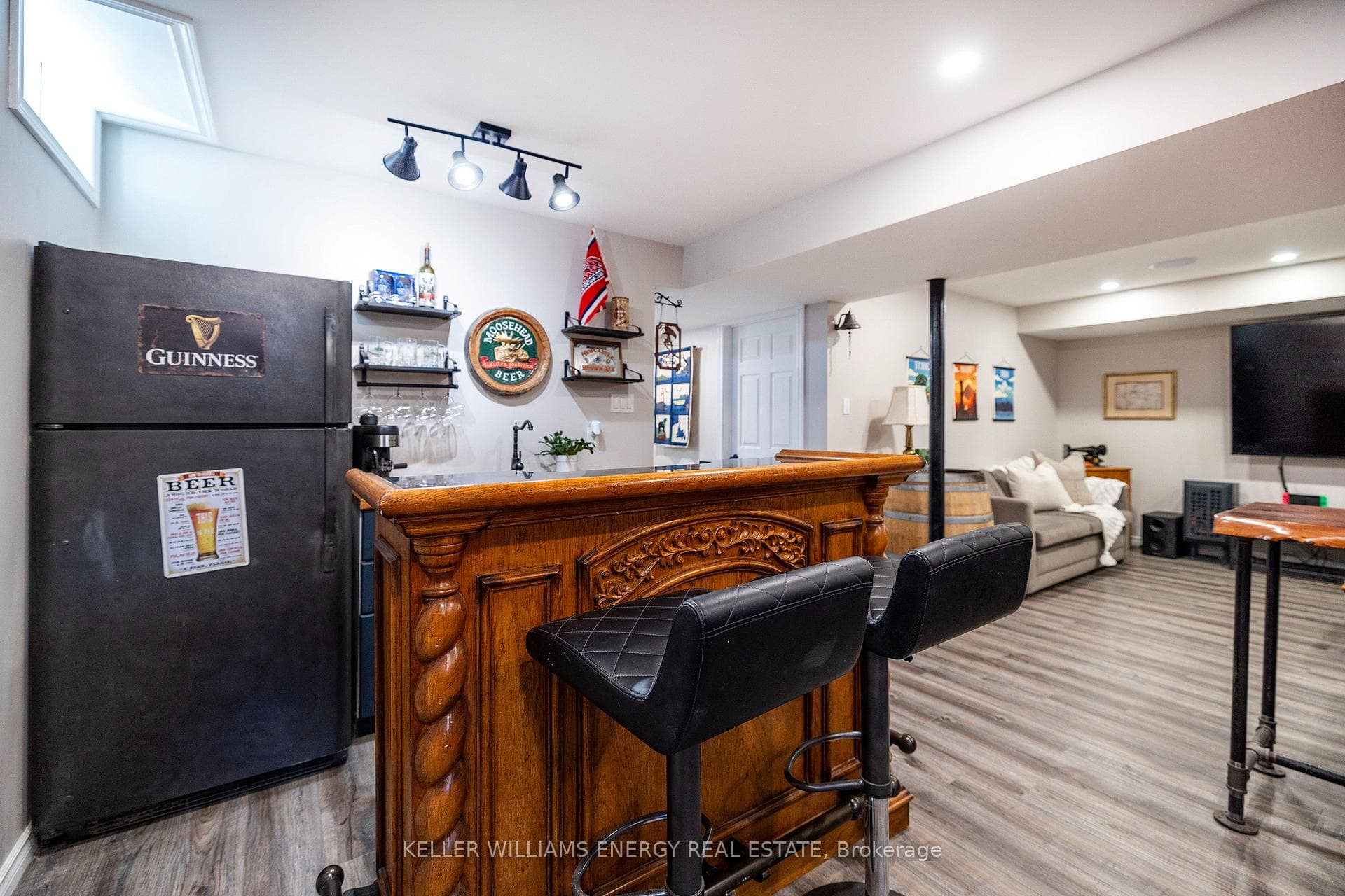 78 Erskine Drive photo 32