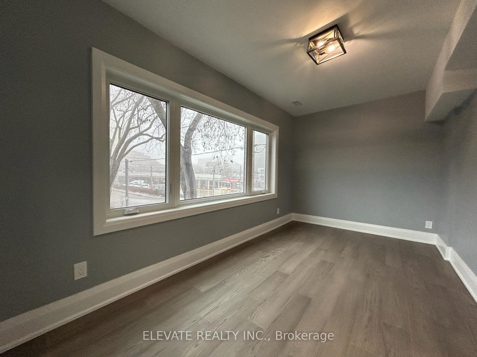 25 Dorval Road Unit Unit 2 photo 9