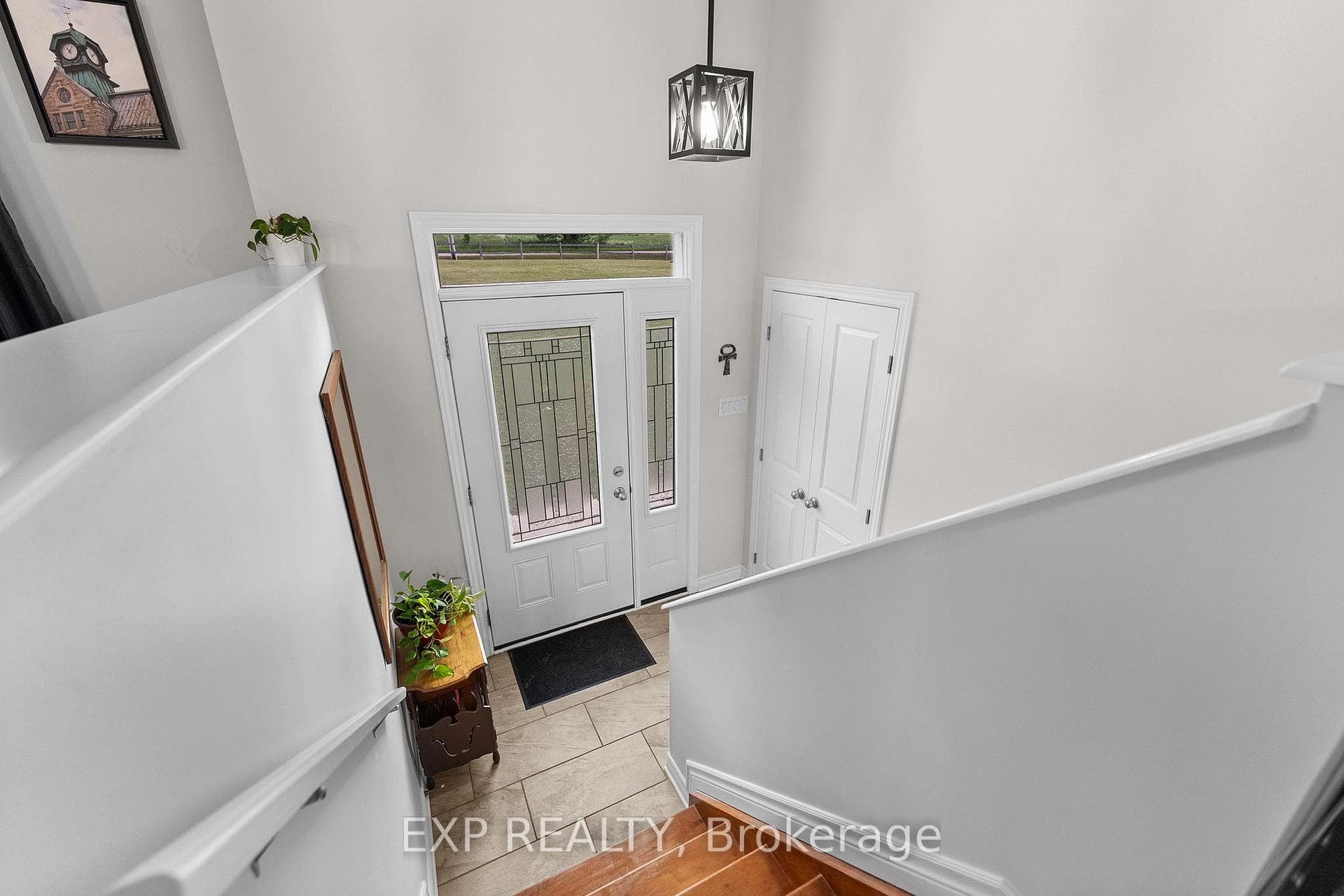 566A Pinnacle Road photo 7