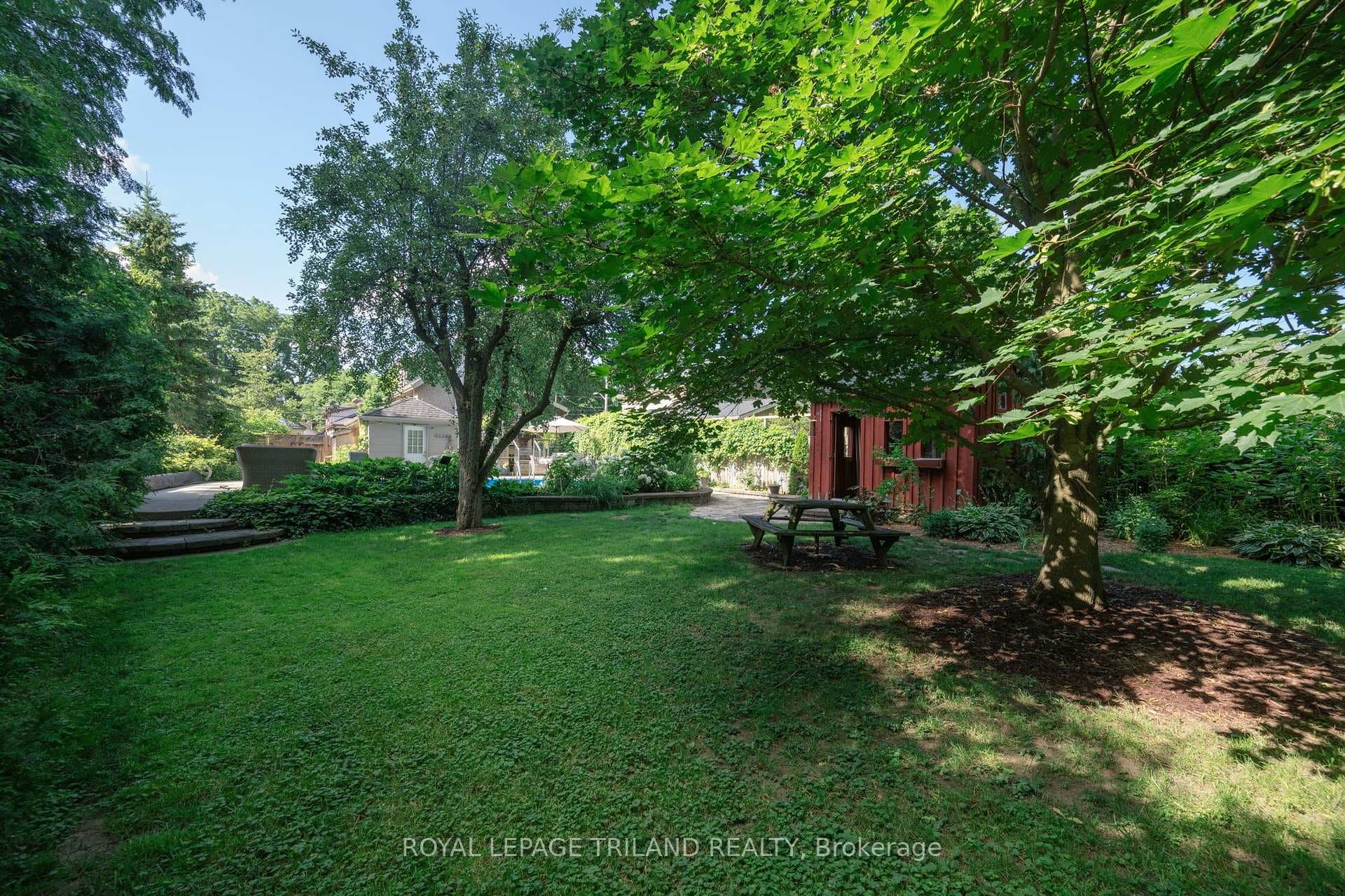 52 Emery Street photo 35