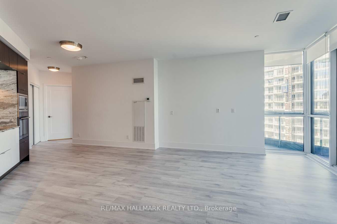 1 Edgewater Drive Unit 617 photo 15