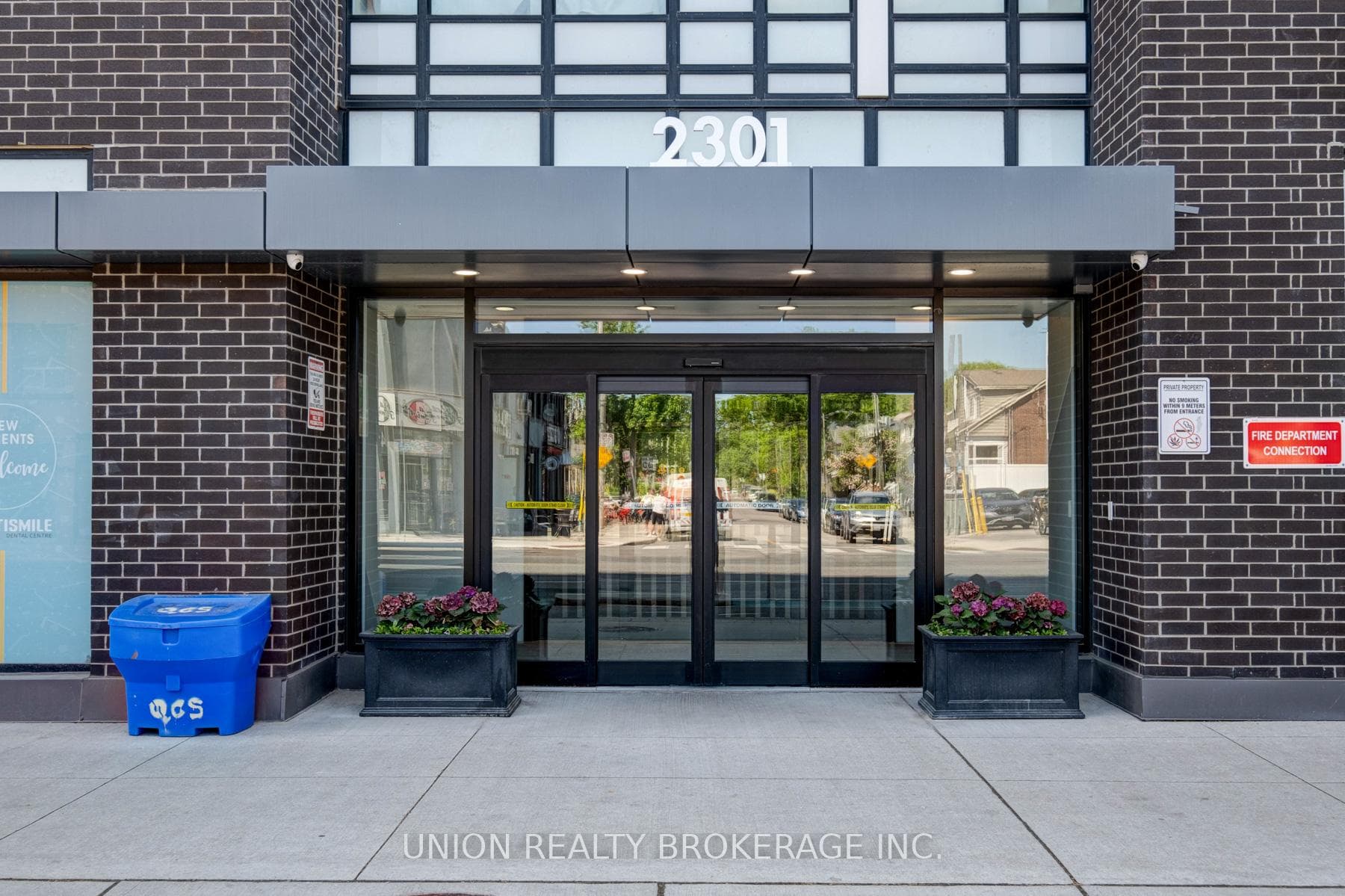 2301 Danforth Avenue Unit 508 photo 1