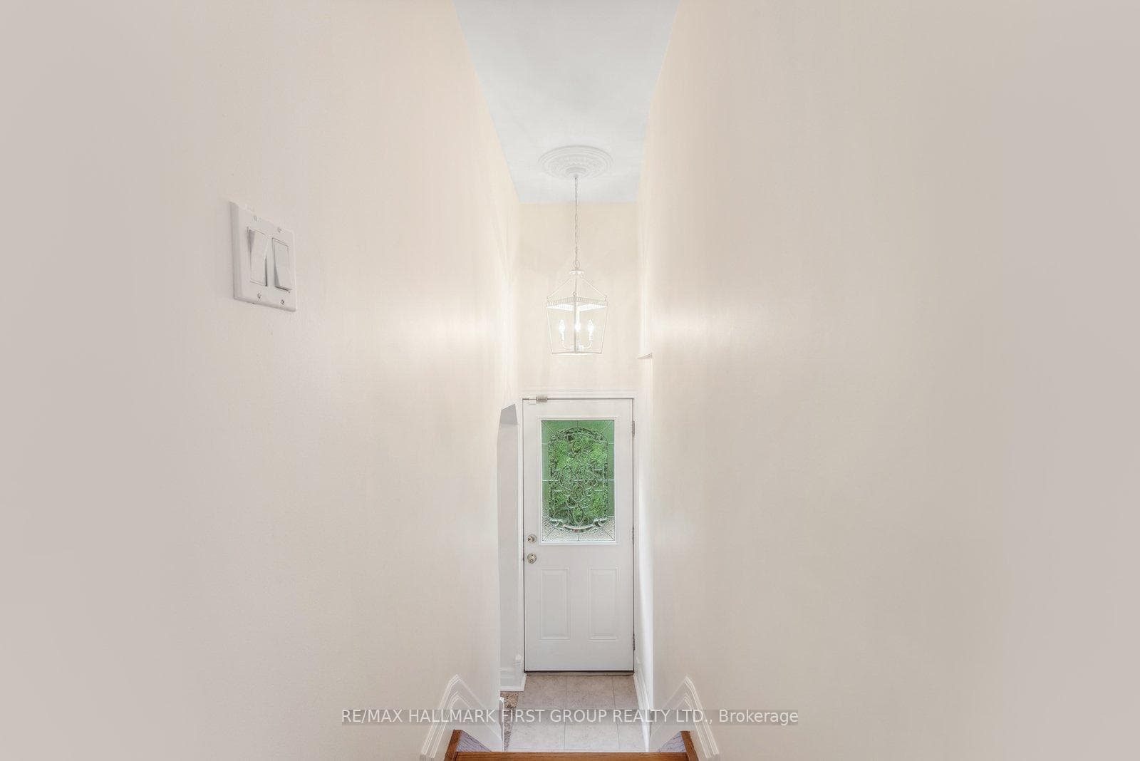 376 Rosebank Road photo 25