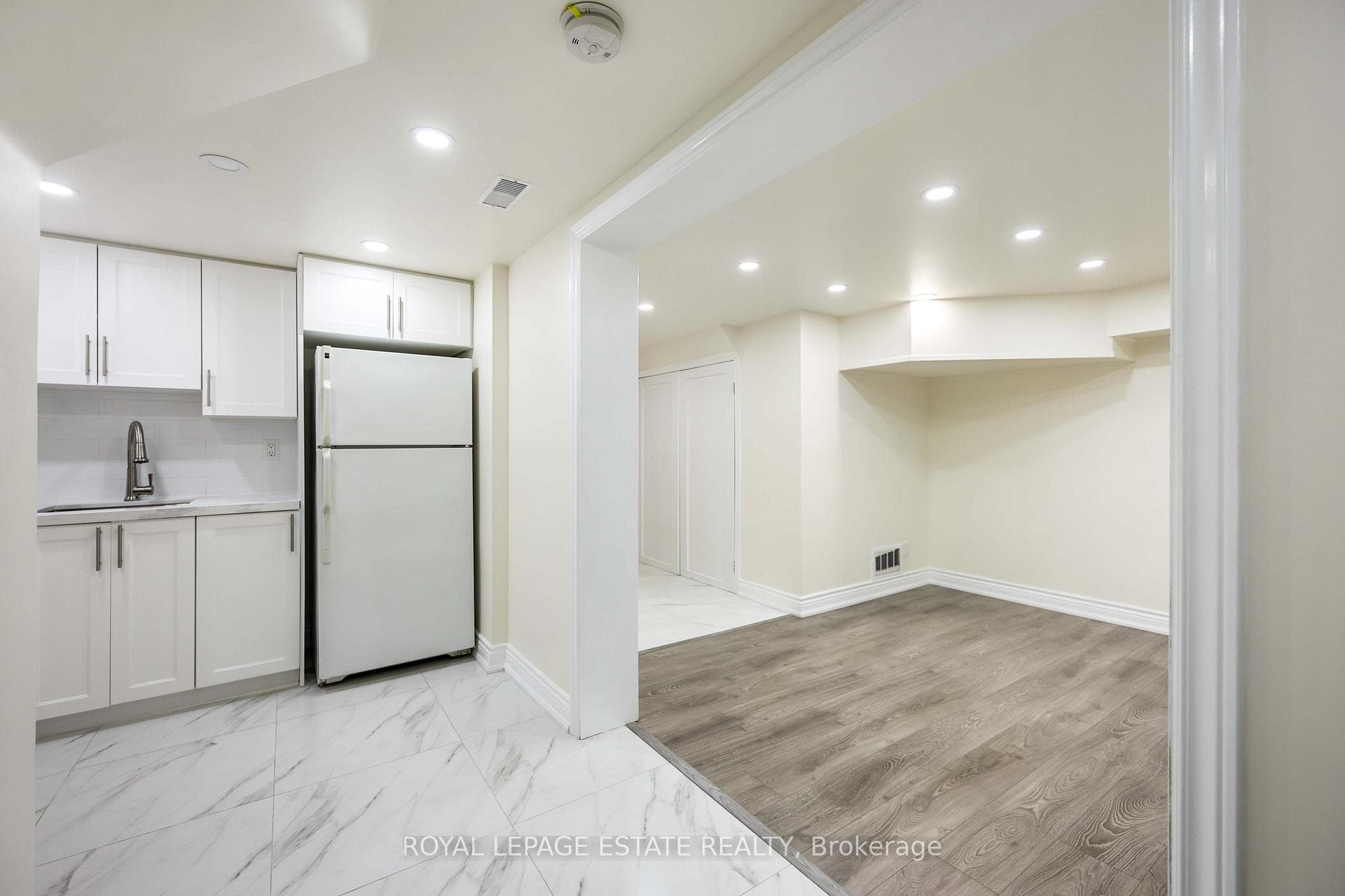 186 Linden Avenue photo 7