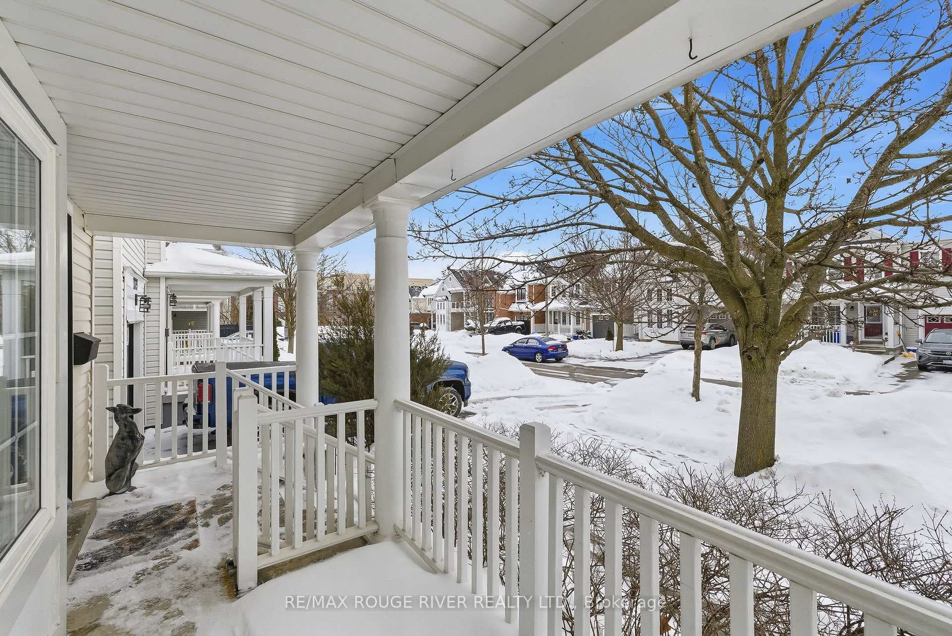 1377 Dumont Street photo 2