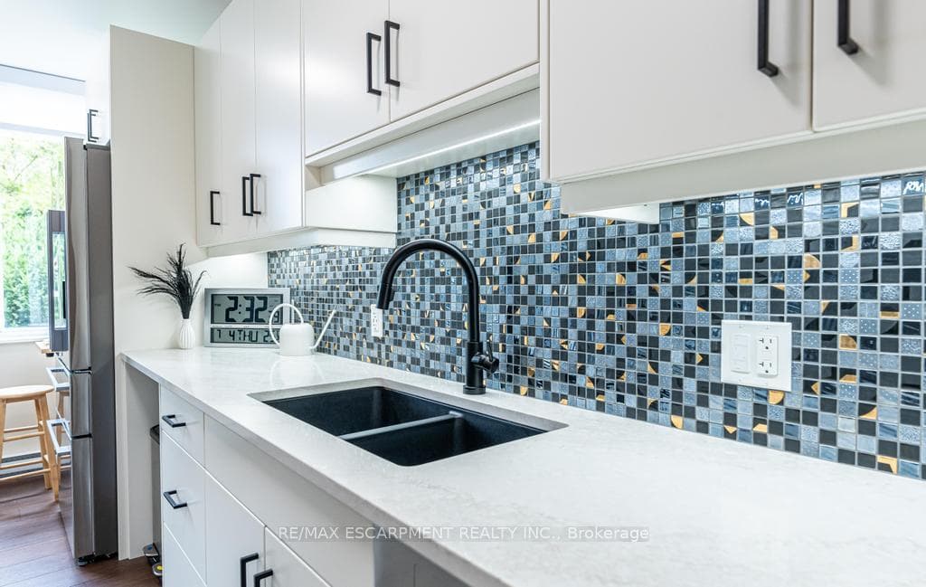 28 Robinson Street Unit 106 photo 11