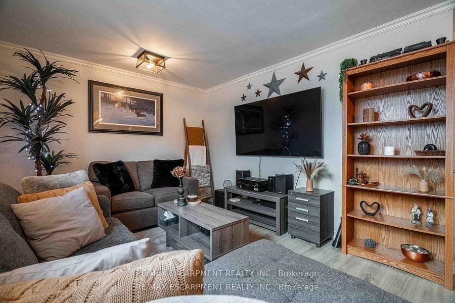 356 Hunter Street Unit 9 photo 7