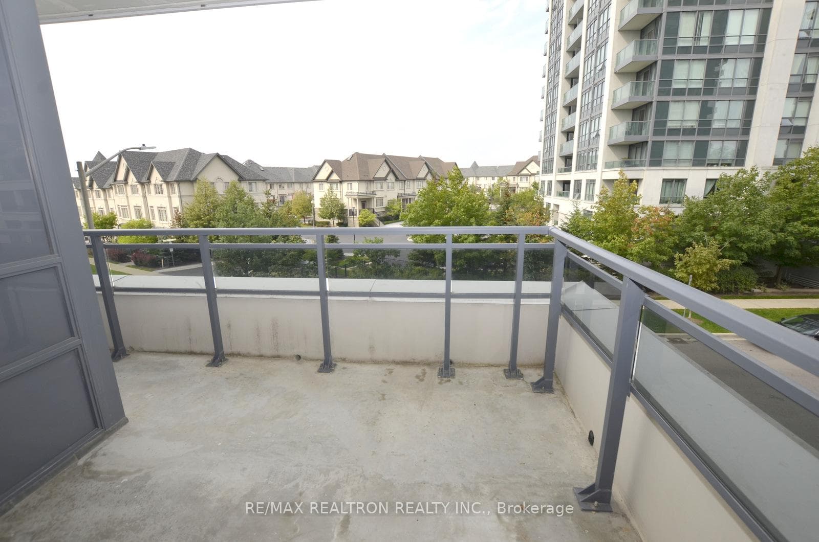 75 North Park Road Unit 302 photo 29