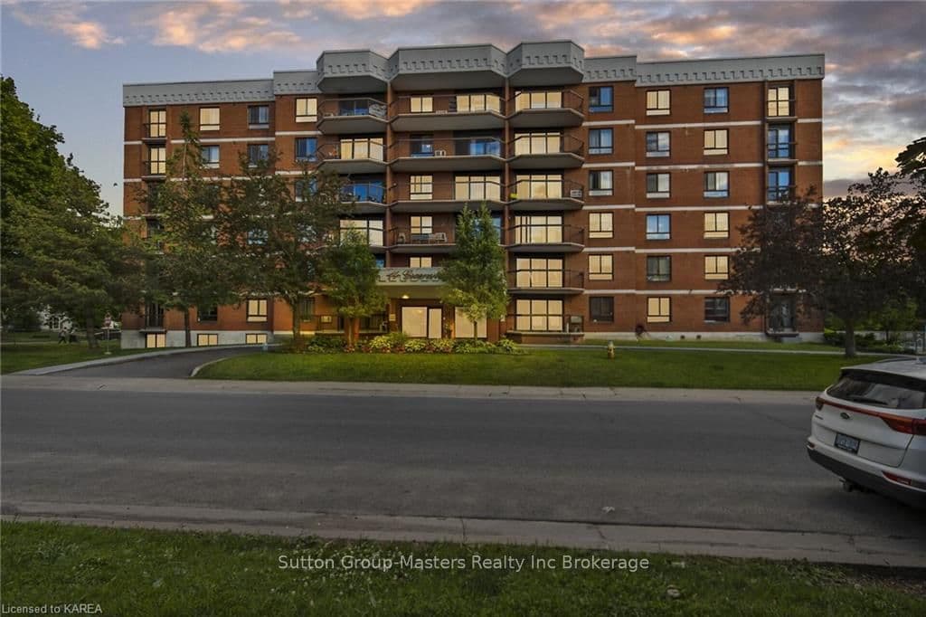 14 GREENVIEW Drive Unit 507 photo 2