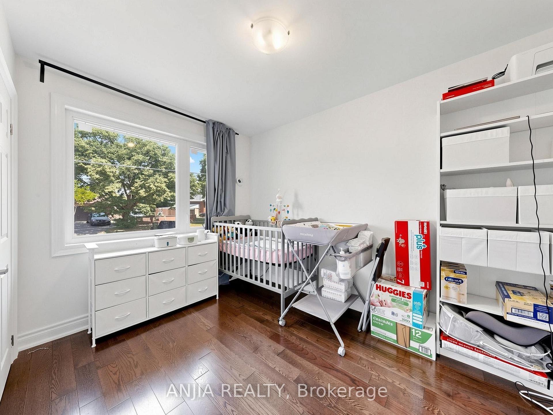 8 Applefield Drive photo 29